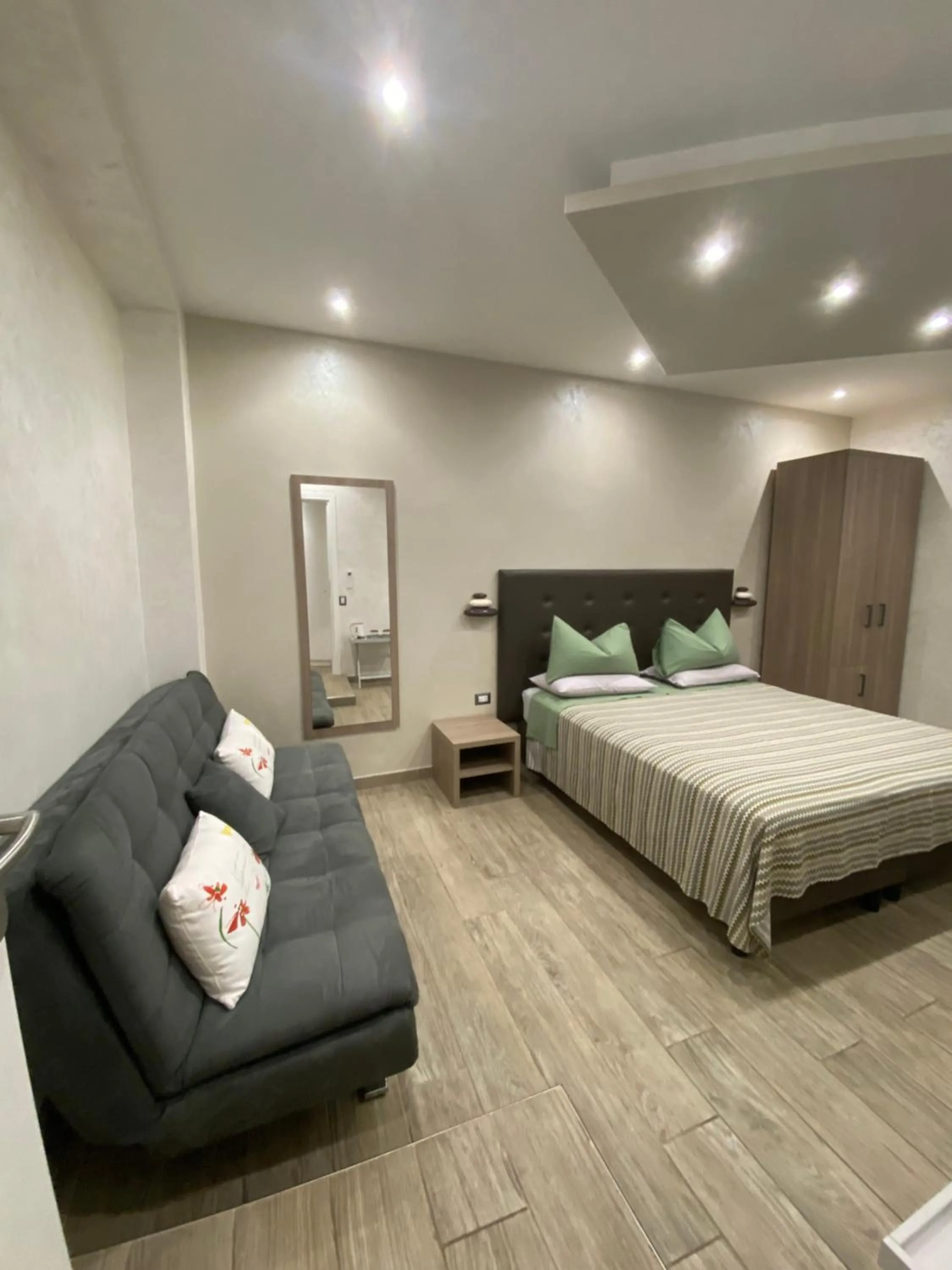 Bed in Domus Cinecittà