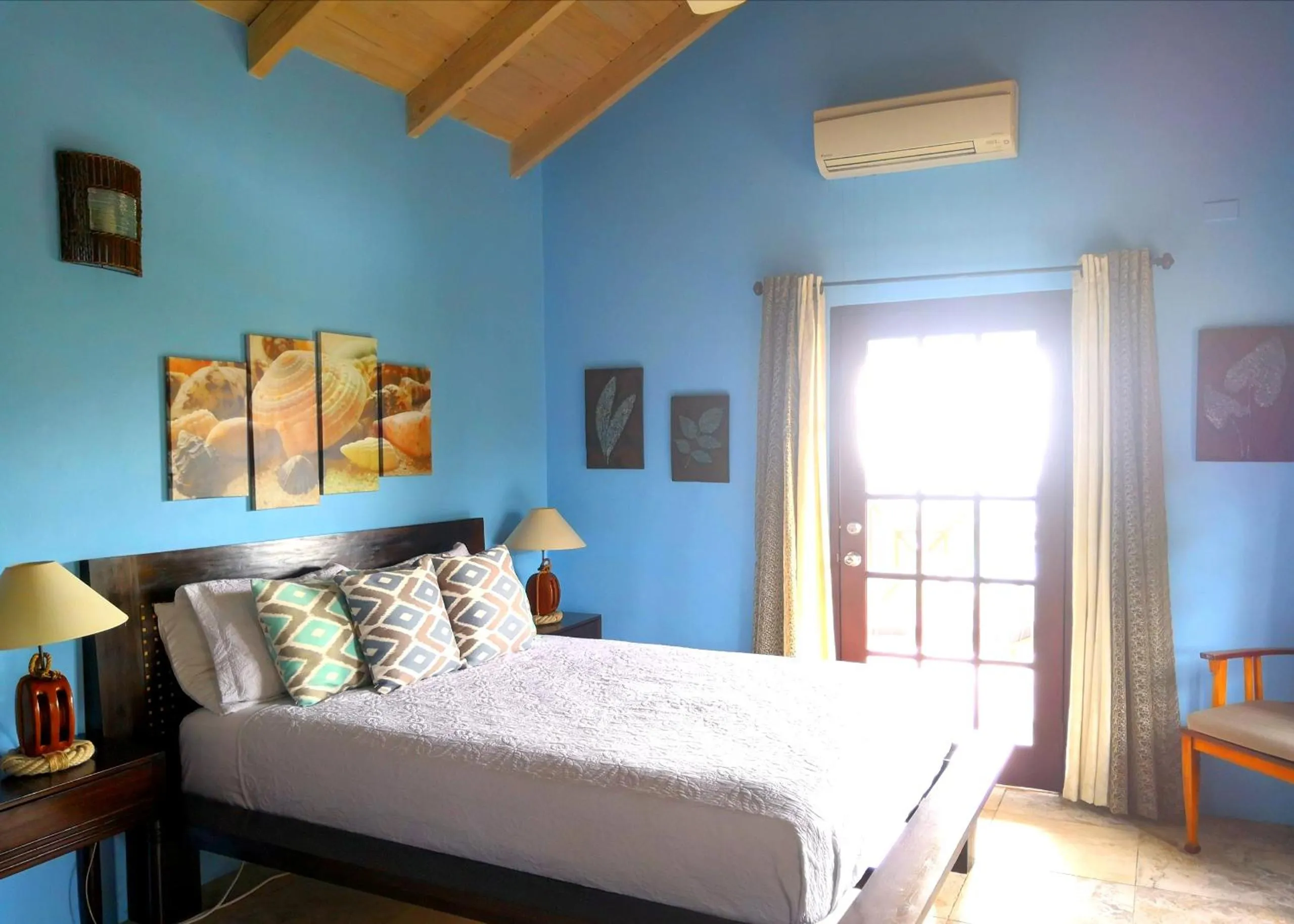 Bed in Villa Touloulou