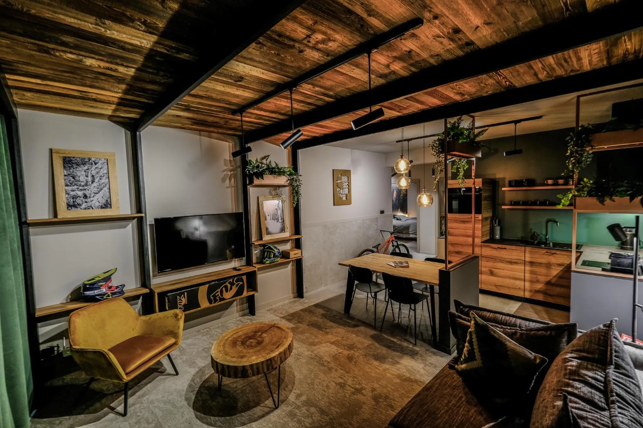 TV and multimedia in Apartamenty Riders Lodge Szczyrk Olimpijska