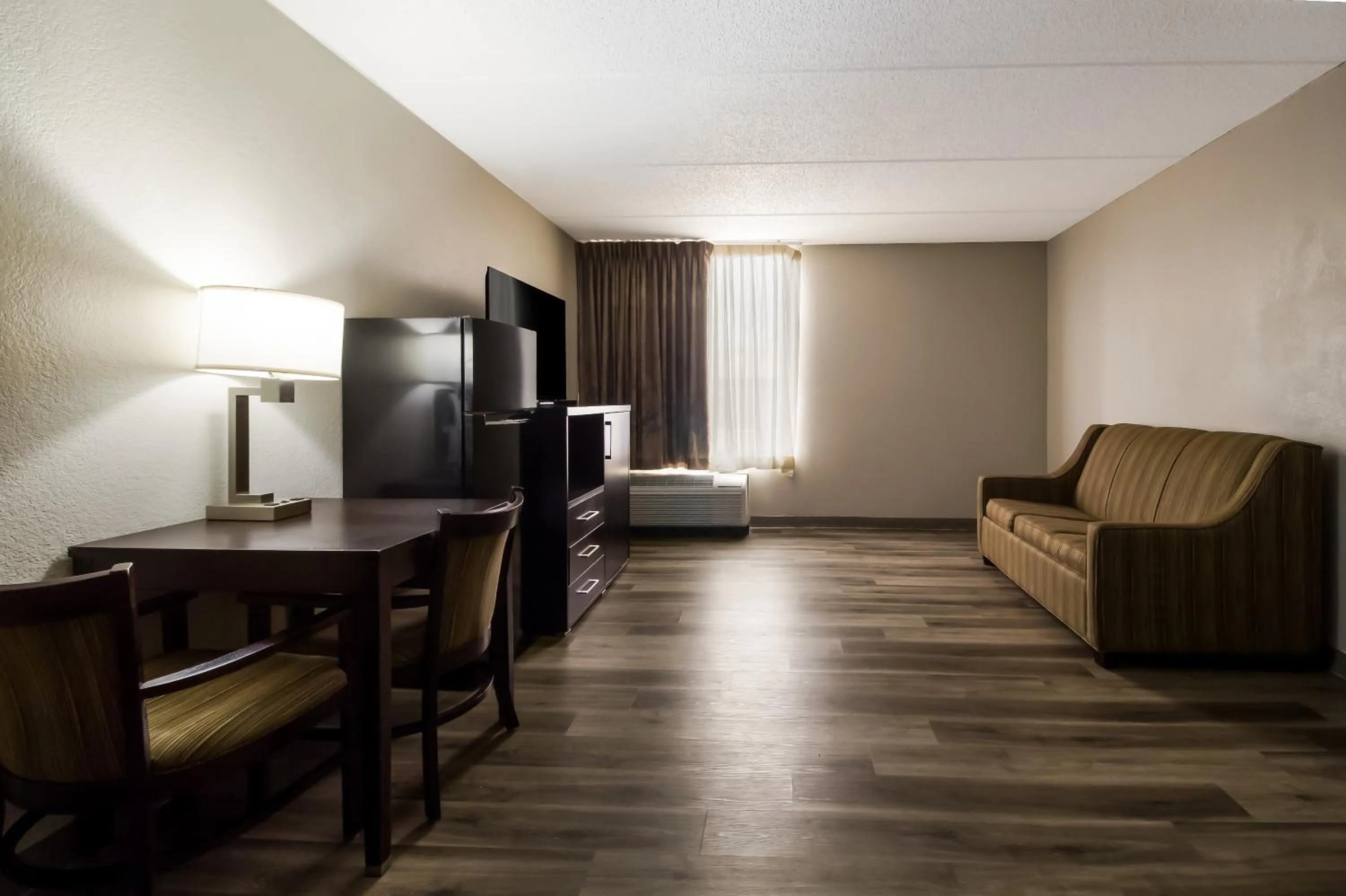 Bed in Clarion Pointe Lake Jackson - Clute