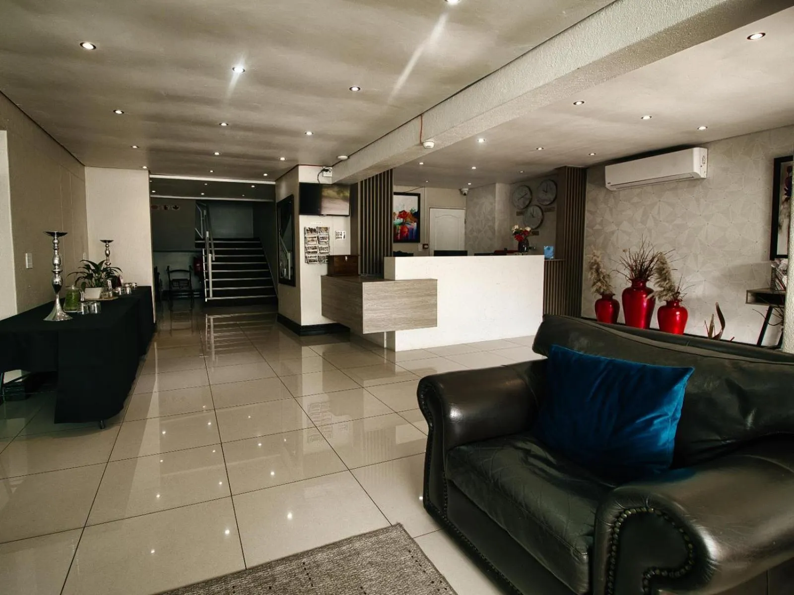 Facade/entrance in Hotel 247 @ White River