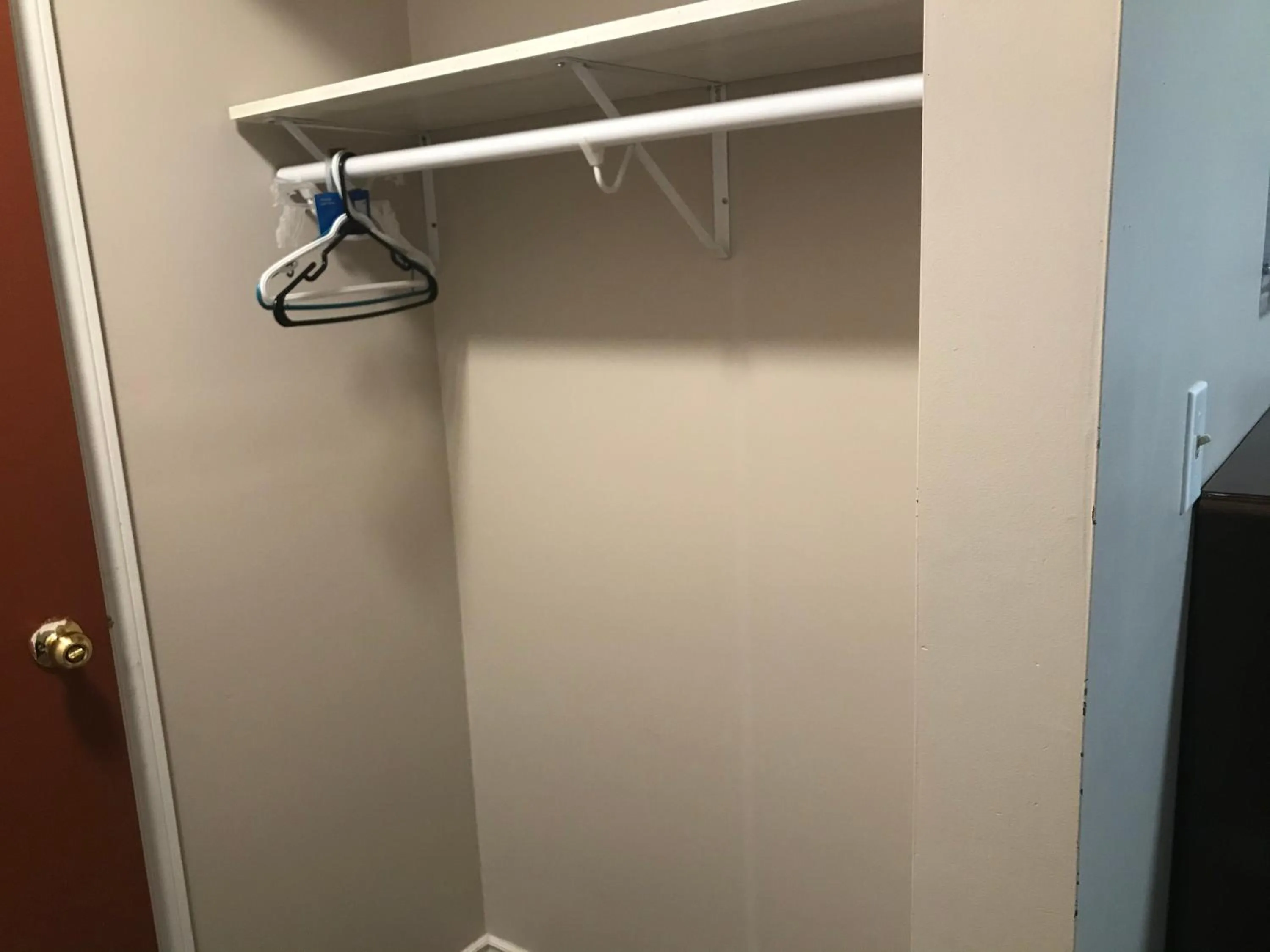 wardrobe in Earthquest Lodge