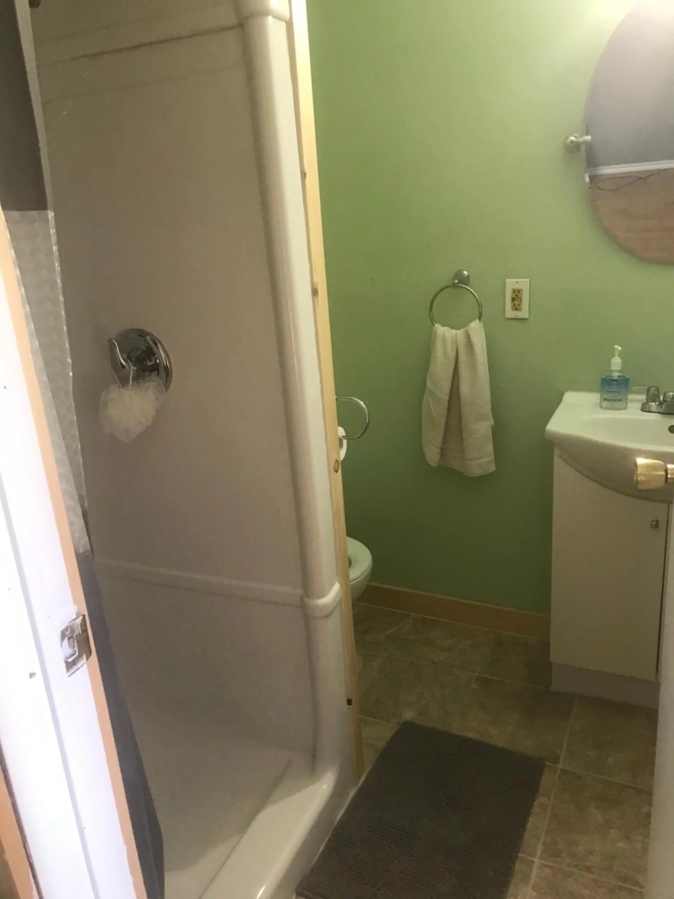 Toilet in Earthquest Lodge