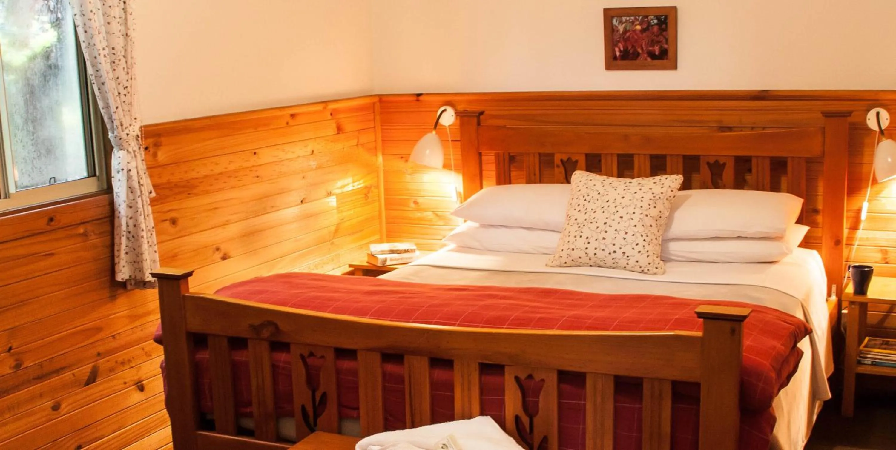 Bed in Balingup Heights Hilltop Forest Cottages