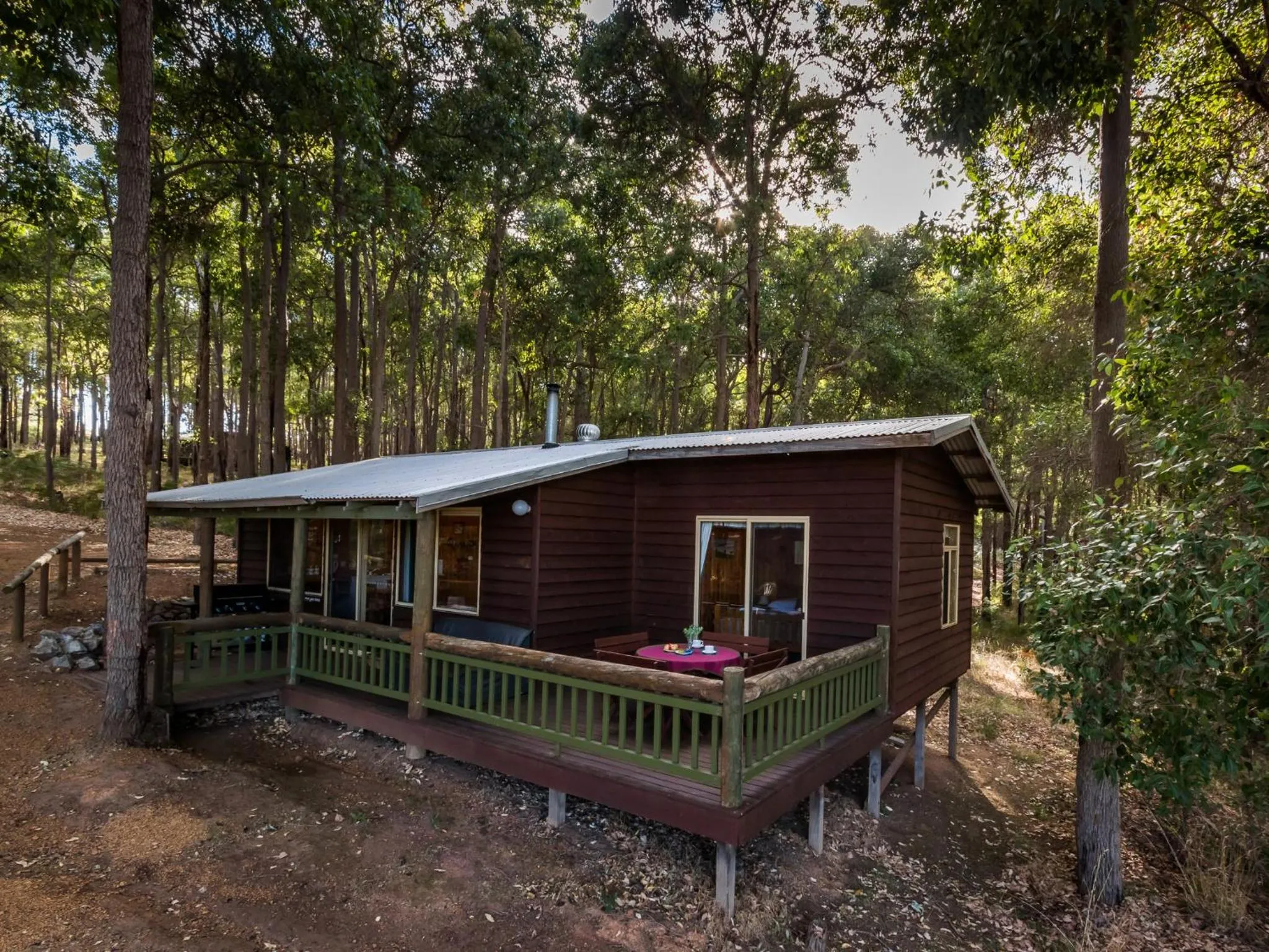 Property building in Balingup Heights Hilltop Forest Cottages