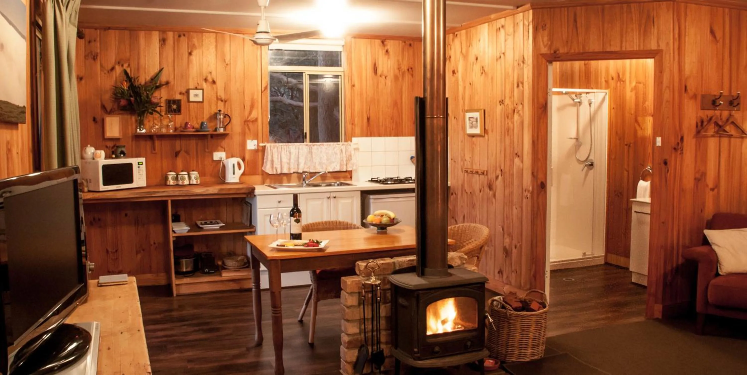 Living room in Balingup Heights Hilltop Forest Cottages