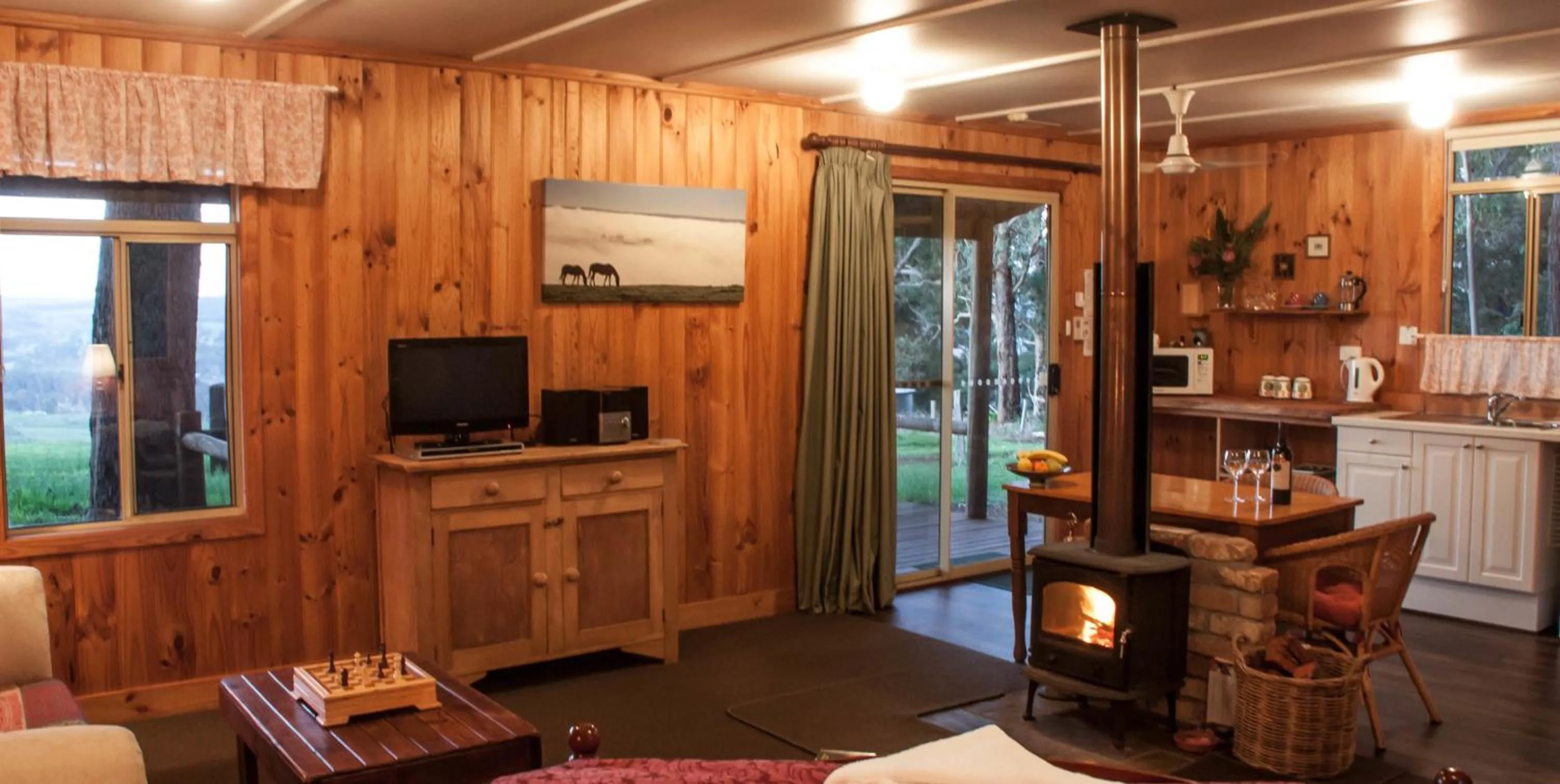 Living room in Balingup Heights Hilltop Forest Cottages