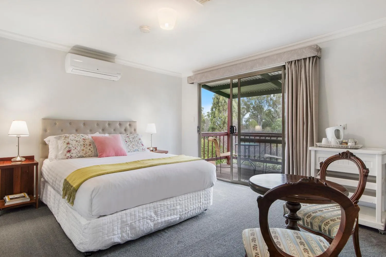 Bedroom, Bed in Shambhala Guesthouse