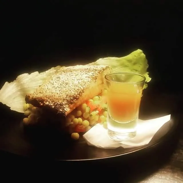 Restaurant/places to eat in The Central Hotel Motel Lakes Entrance