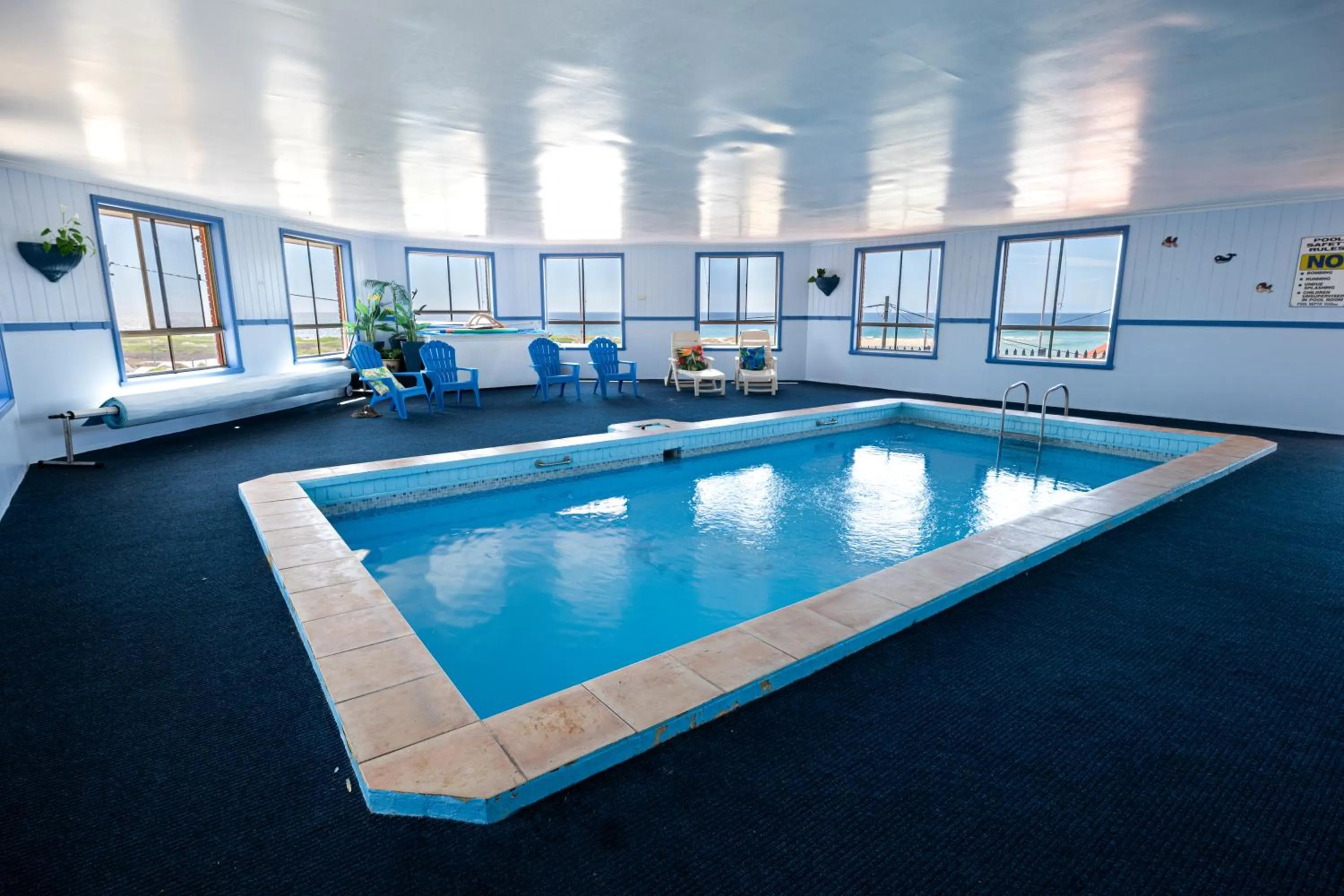 Swimming pool in Blue Seas Holiday Villas