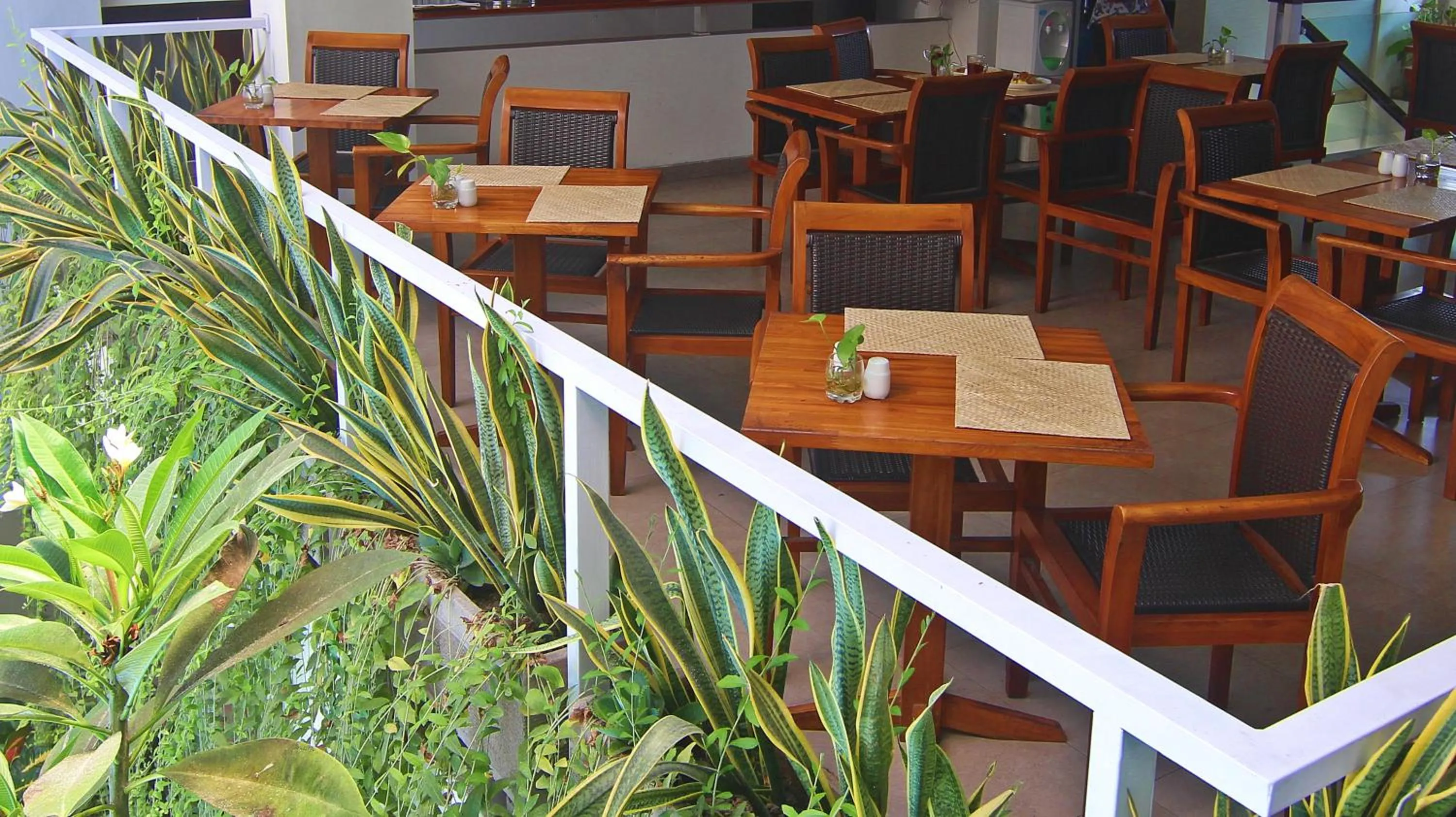 Restaurant/places to eat in The Legian Sunset Residence