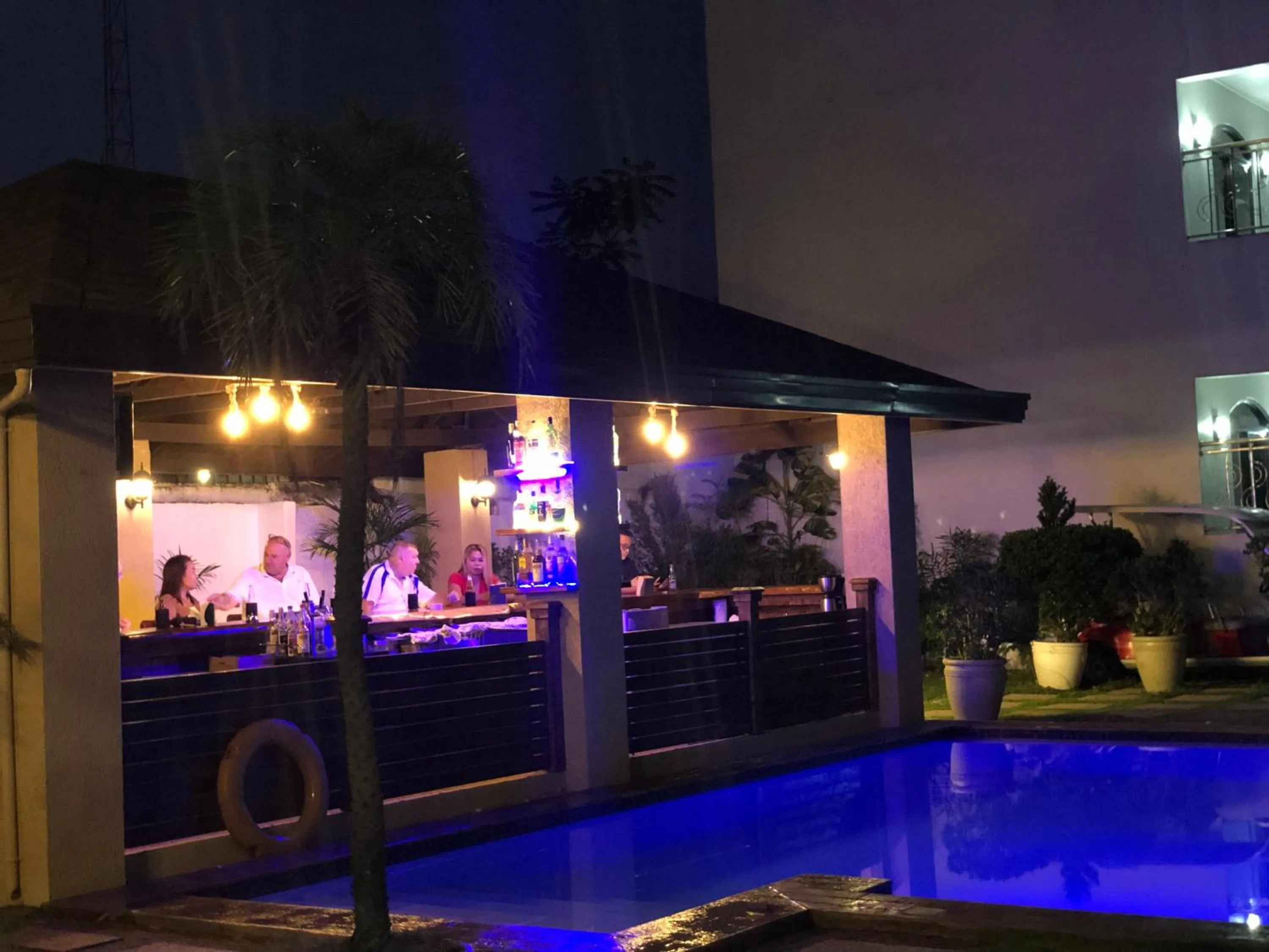 Lounge or bar in Ettamogah Hotel Inc.