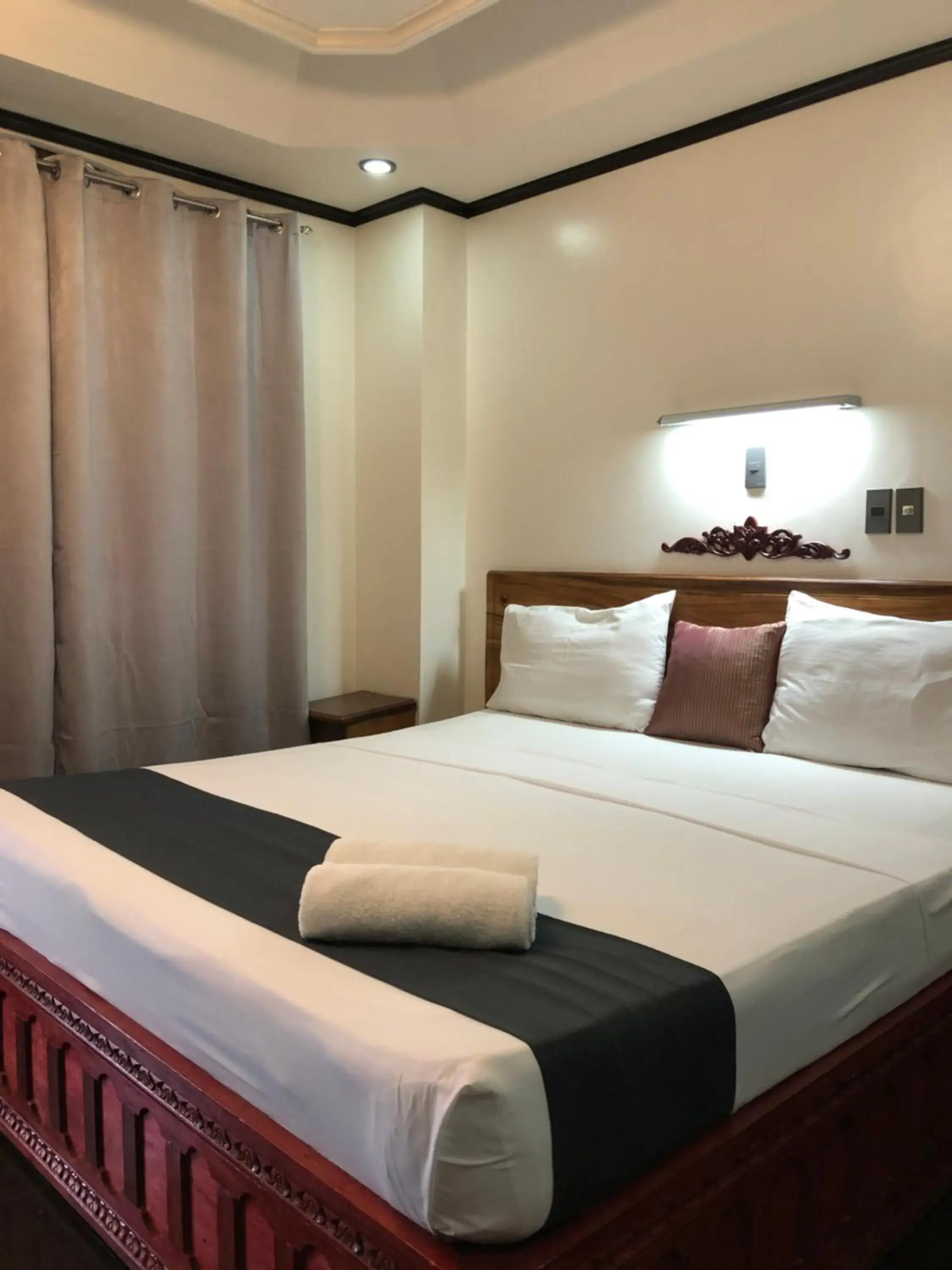 Superior Suite in Ettamogah Hotel Inc. Superior Suite in Ettamogah Hotel Inc.