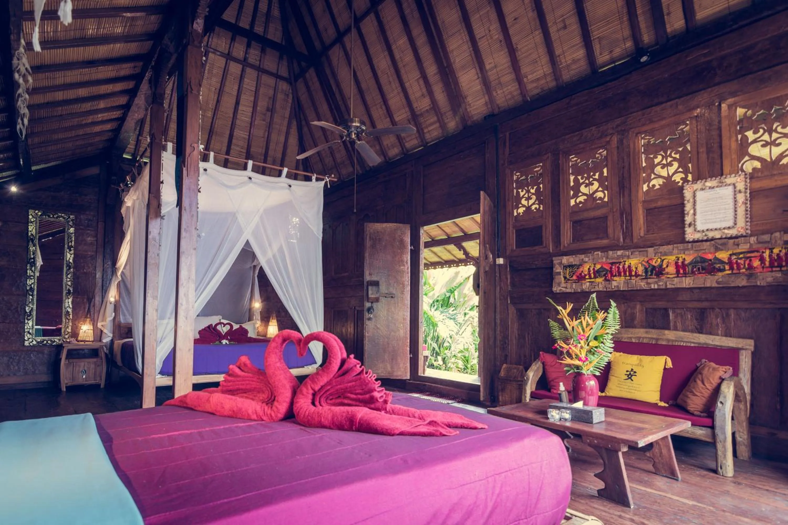 Living room, Bed in Dragonfly Village