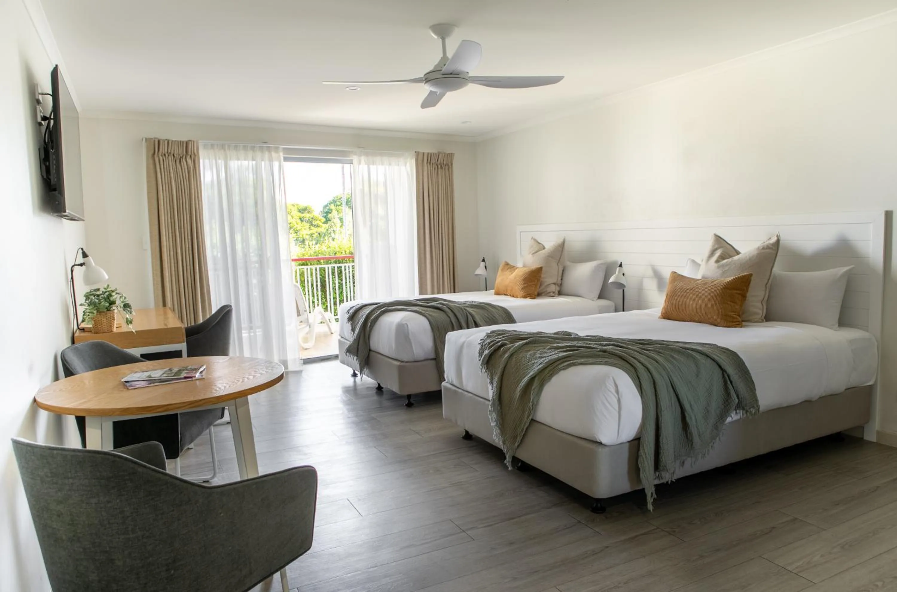 Bed in Noosa Heads Motel