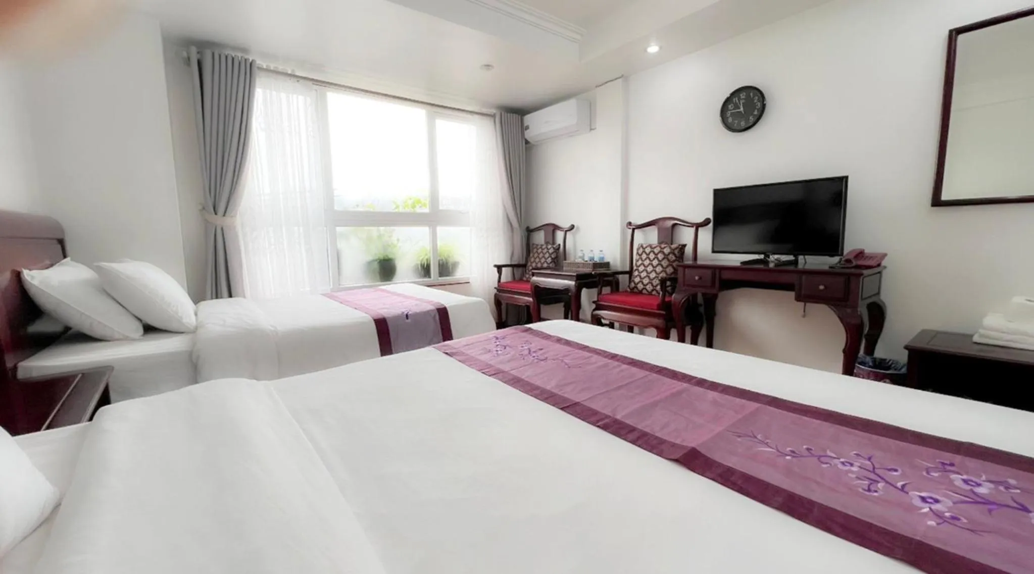 Bed in Sapa Lake View Hotel