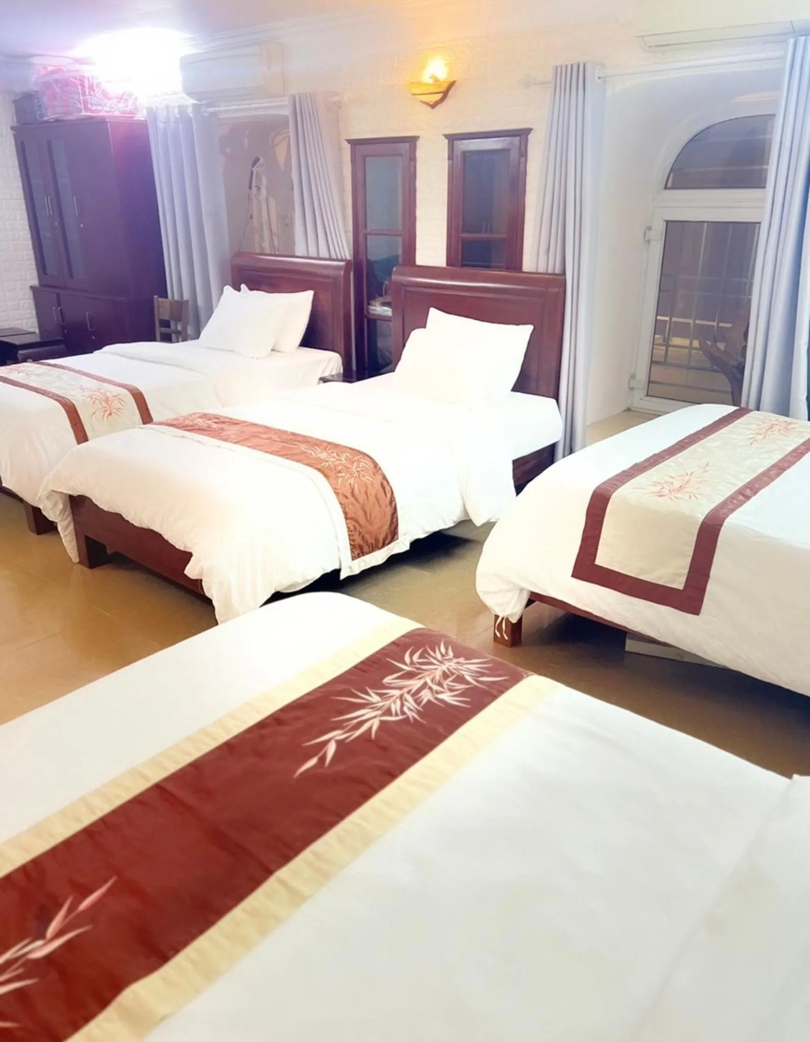 Bed in Sapa Lake View Hotel