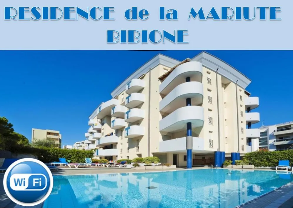 Property building in Green Holiday Wohnung mit Schwimmbad
