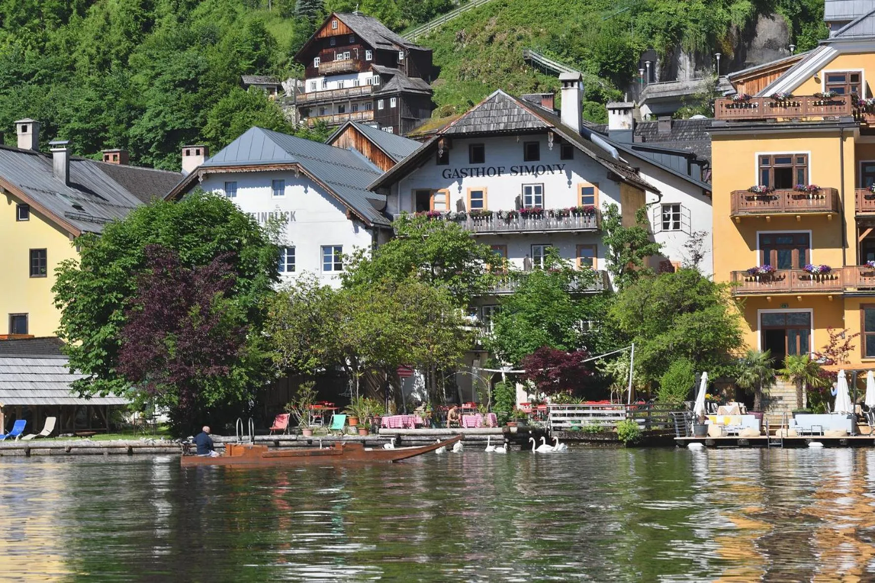 Property building in Gasthof Simony Hallstatt B&B