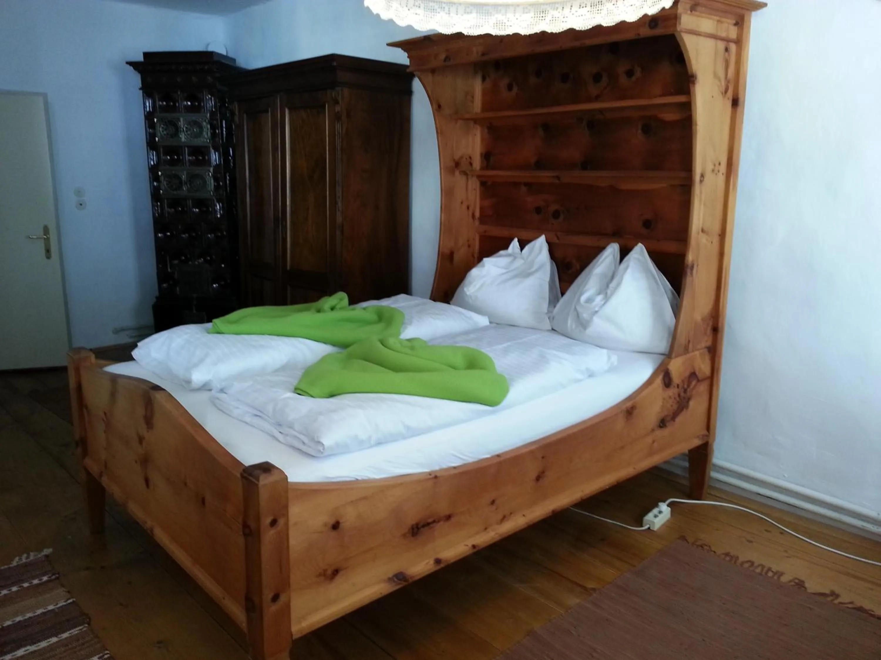 Bed in Gasthof Simony Hallstatt B&B