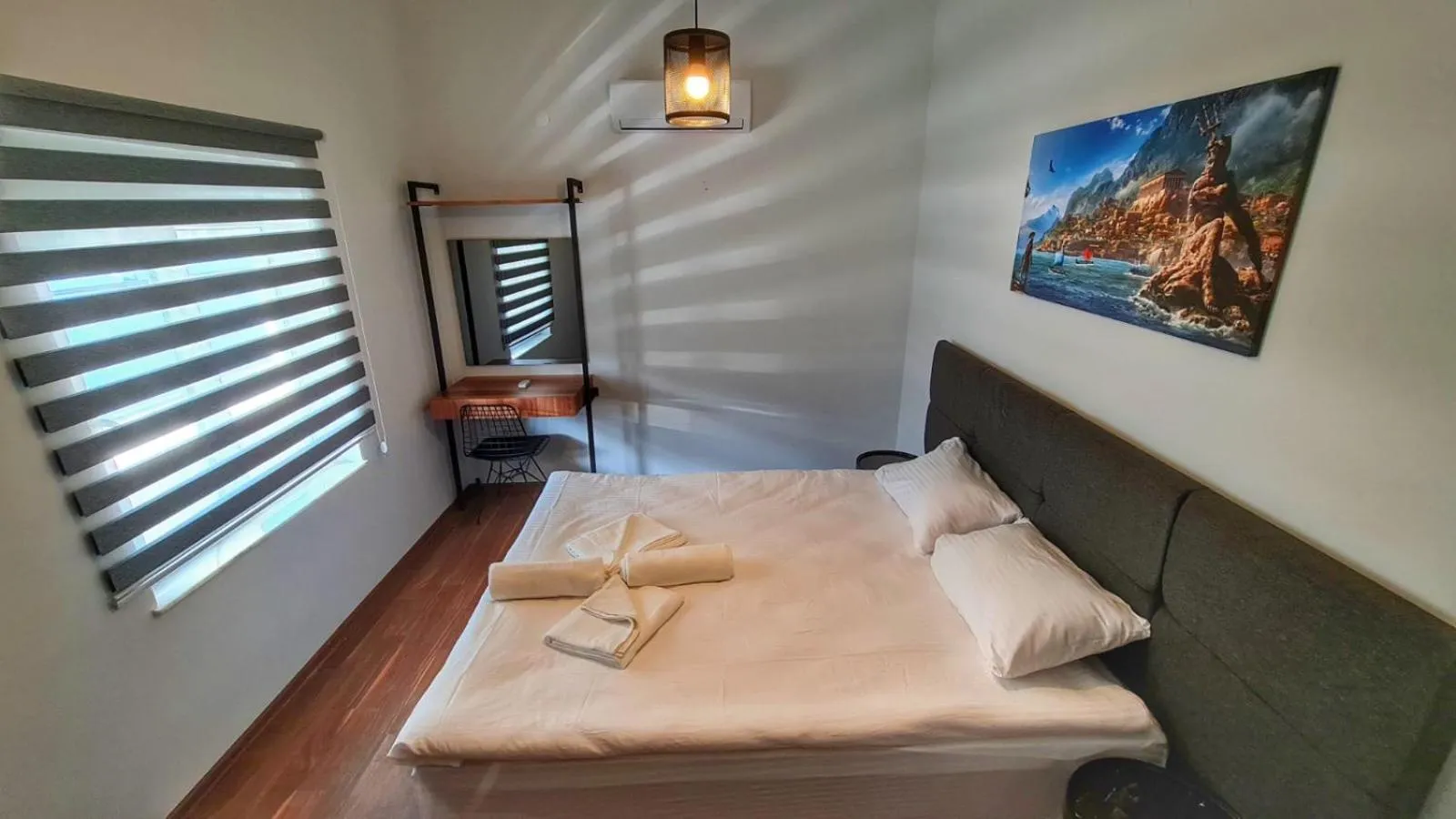 Bed in Letstay Sweet Home Yellow