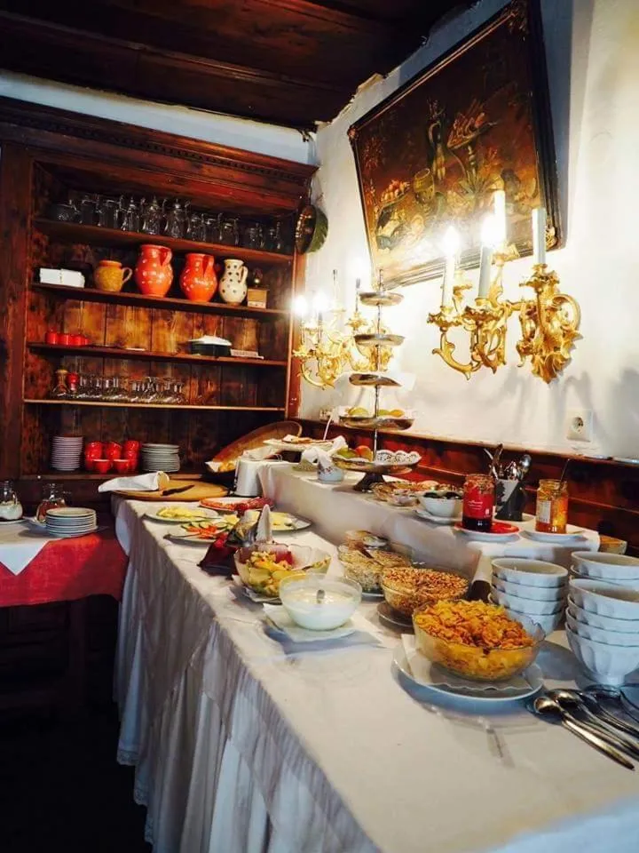 Breakfast in Bräugasthof Hallstatt
