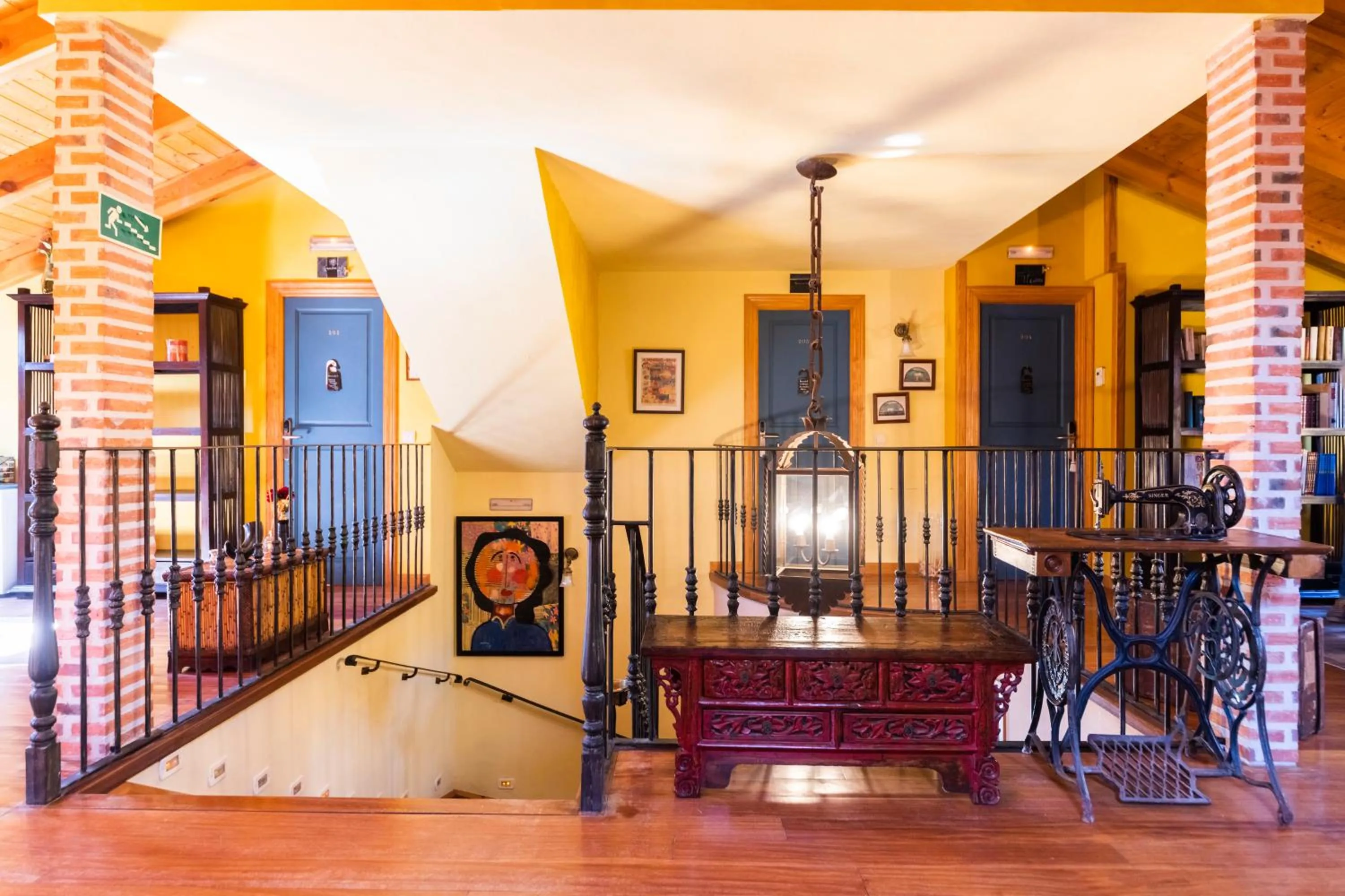 Facade/entrance, Bed in El Torreon de Navacerrada