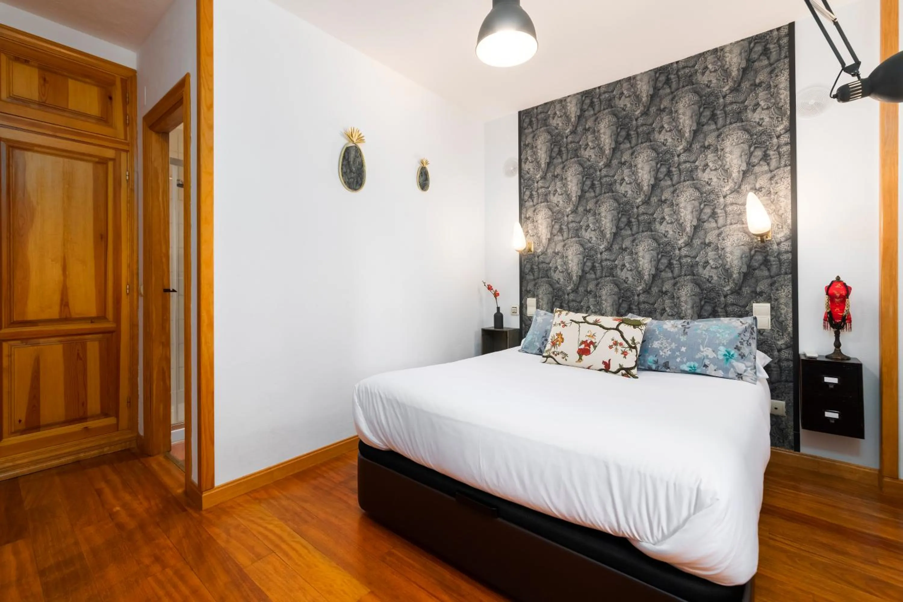 Photo of the whole room, Bed in El Torreon de Navacerrada