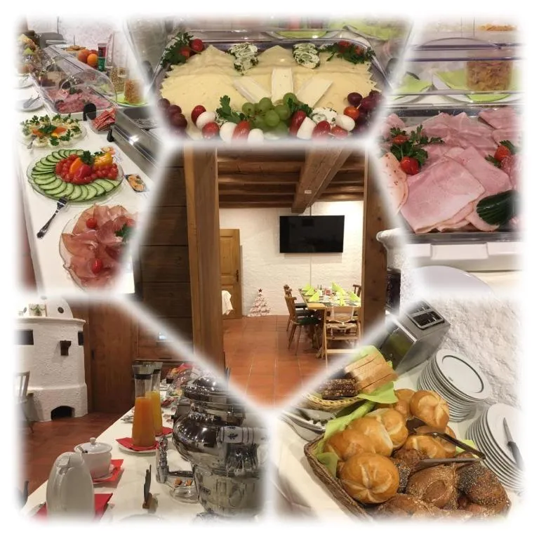 Buffet breakfast in Landhotel Lärchenhügel