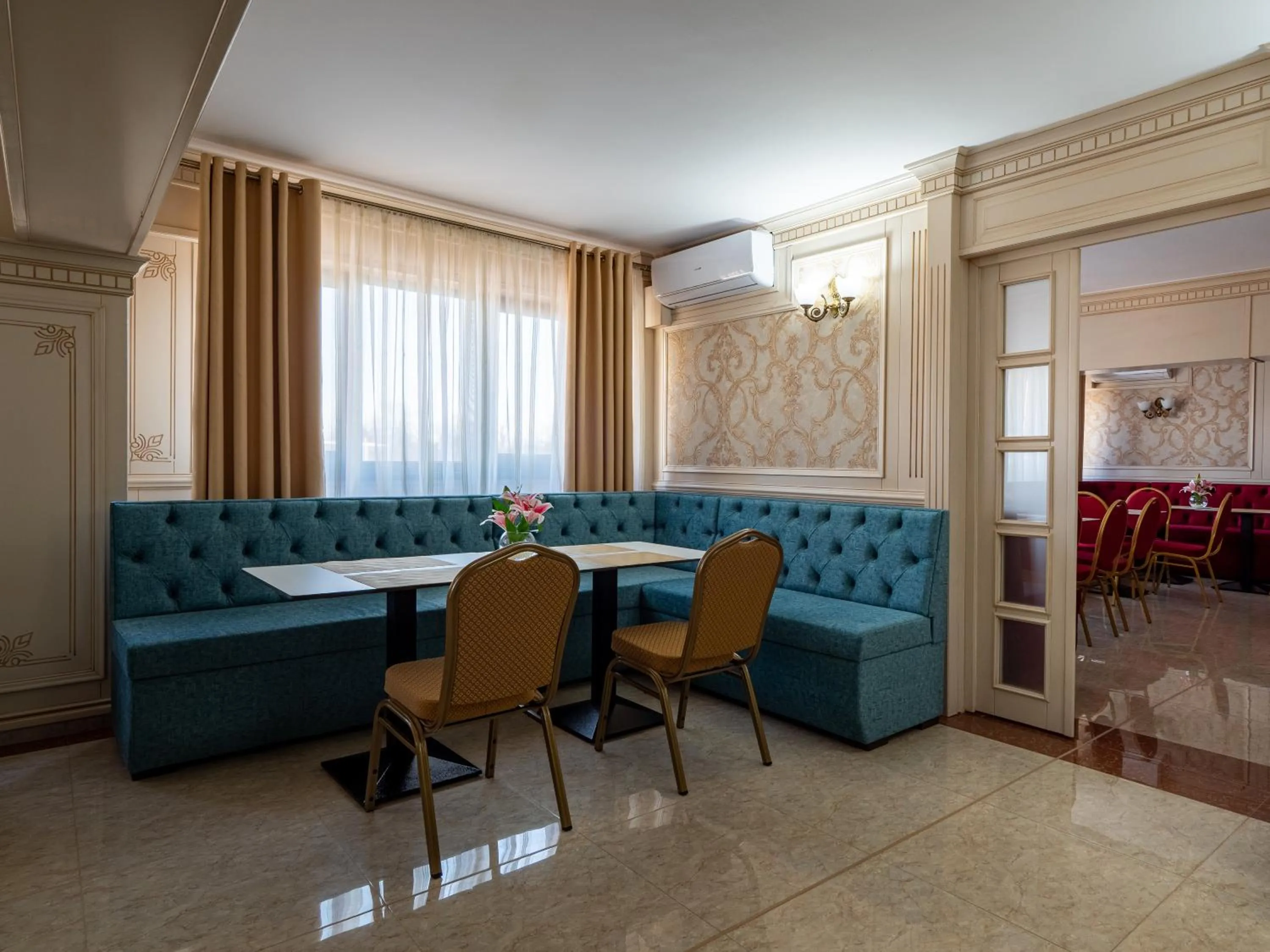 Restaurant/places to eat in Hotel Orient Galati