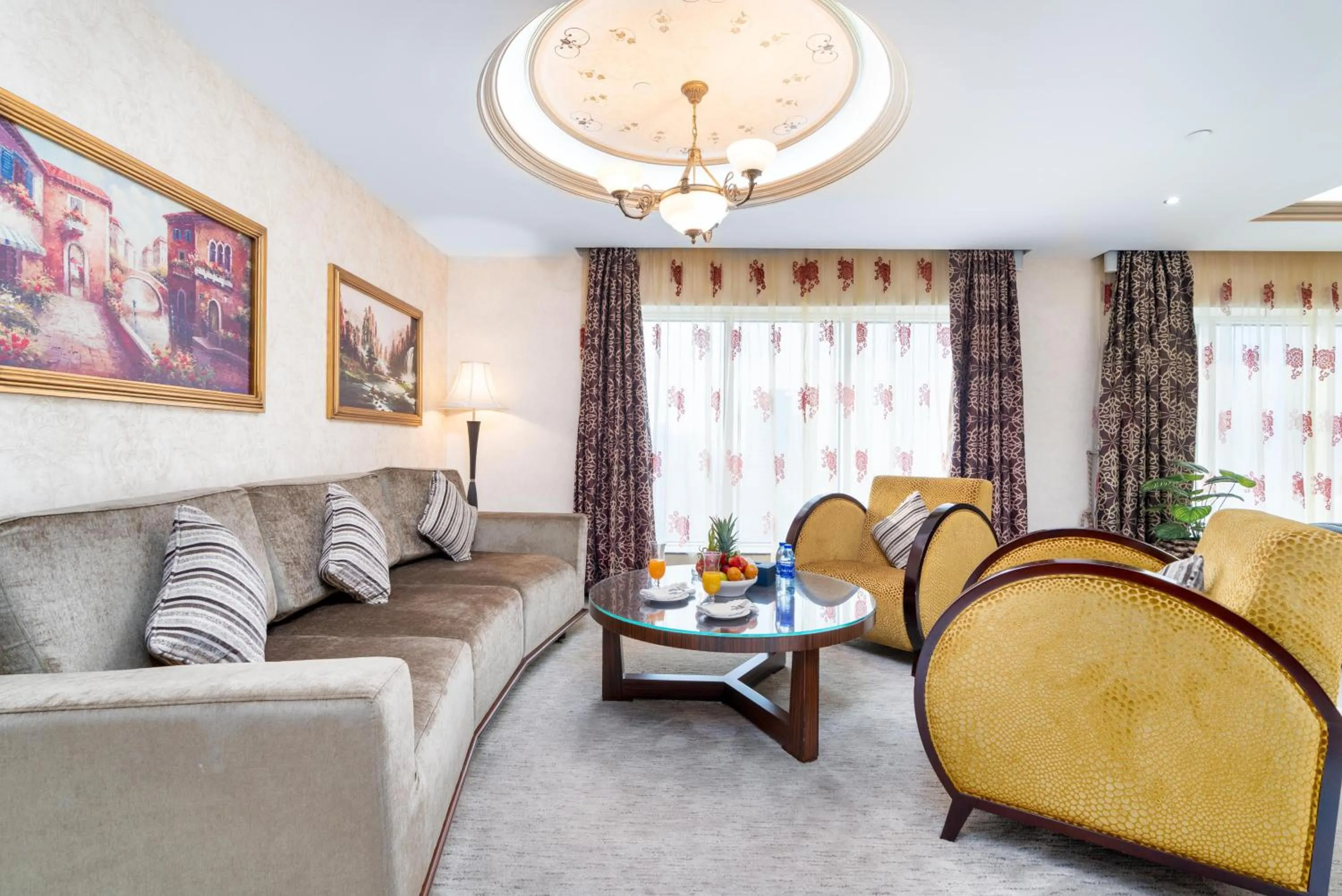 Seating area in Samaya Hotel Deira