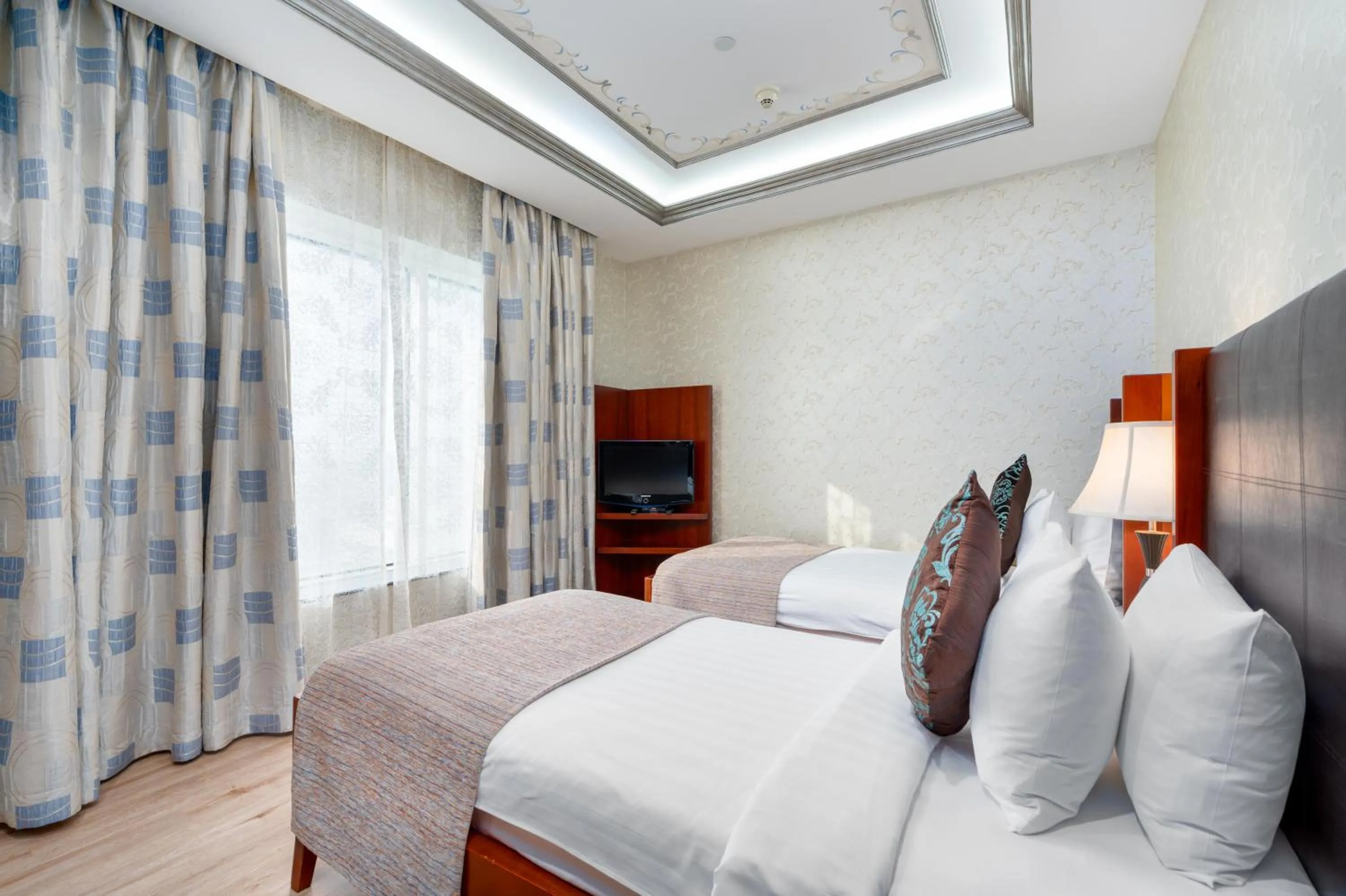 Bed in Samaya Hotel Deira