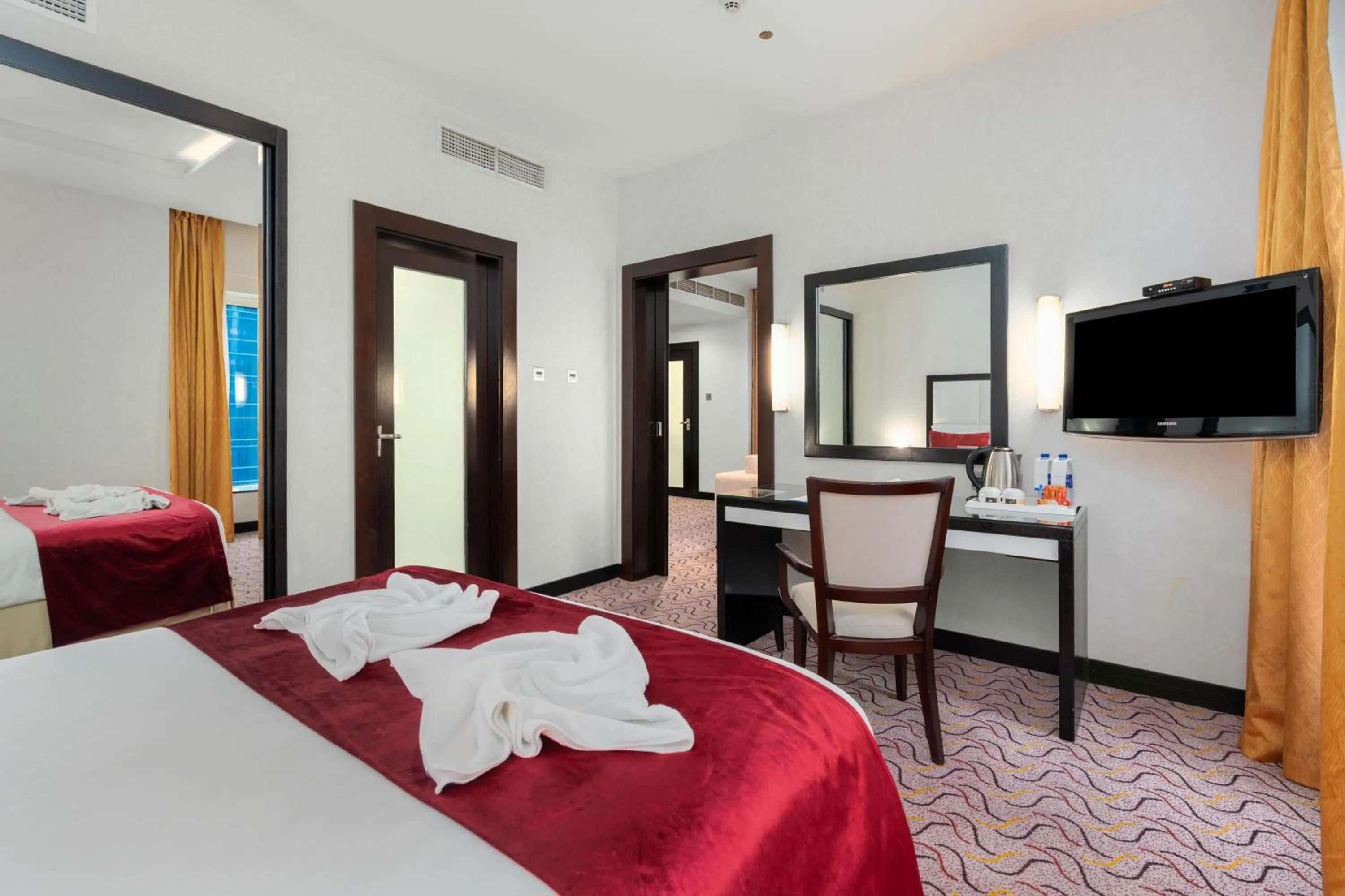 Bed in Samaya Hotel Deira