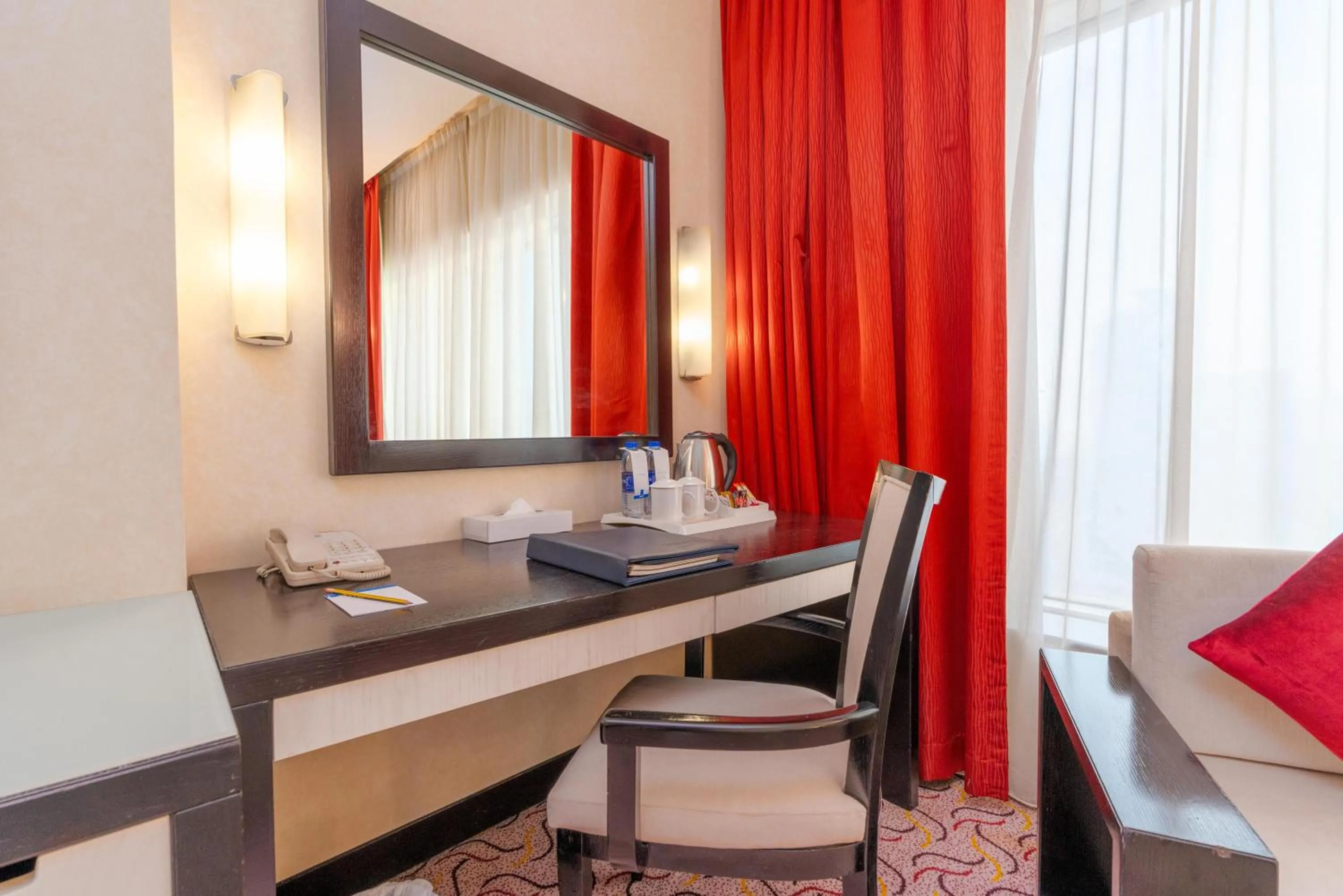 Coffee/tea facilities in Samaya Hotel Deira