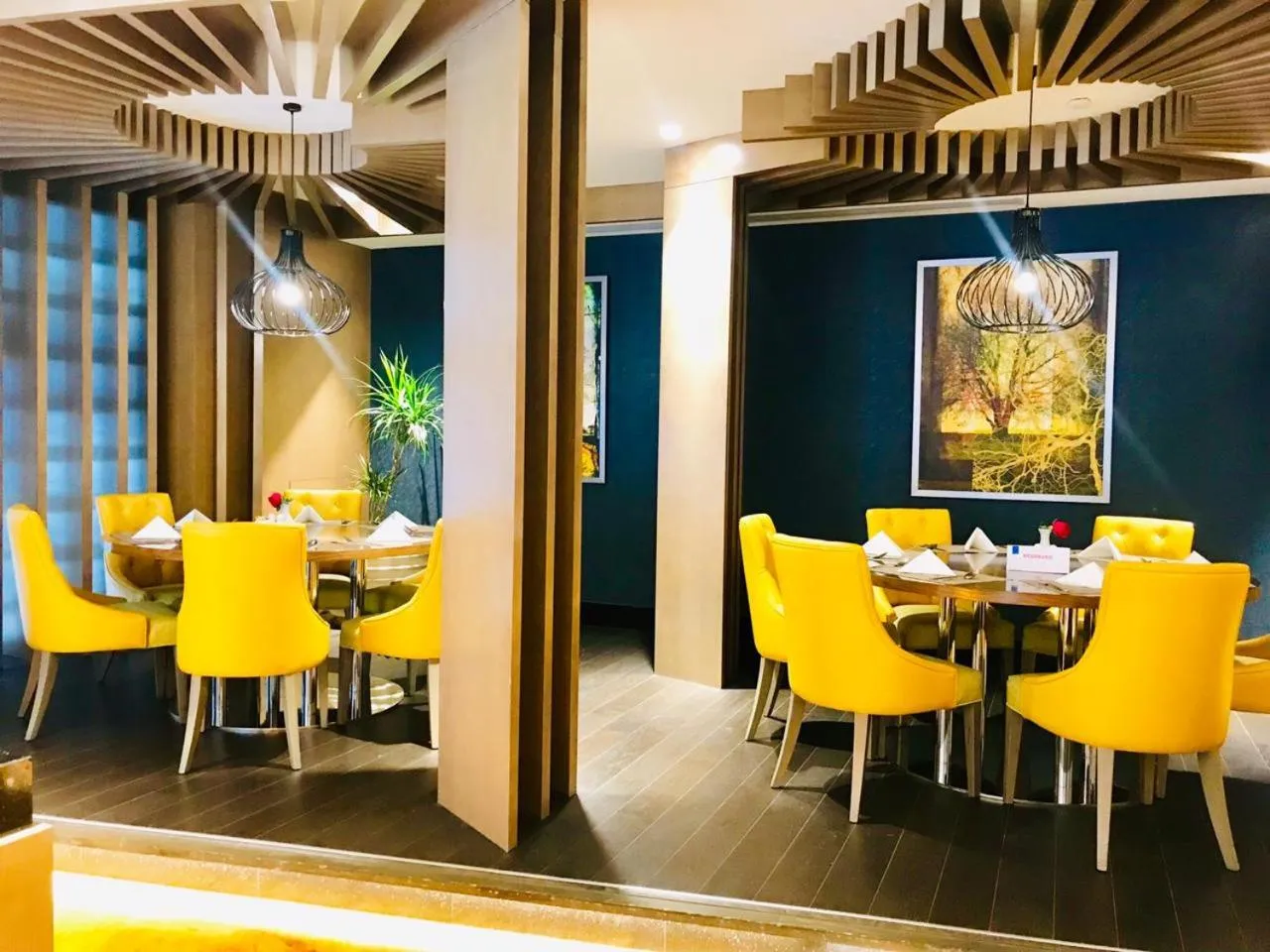 Restaurant/places to eat in Samaya Hotel Deira