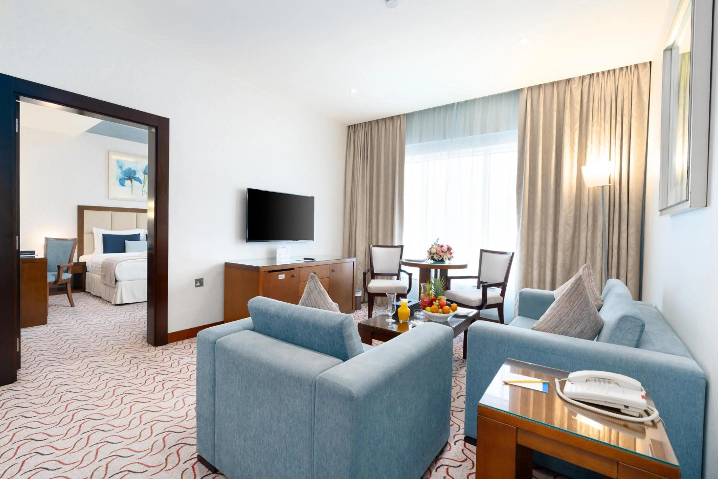 Communal lounge/ TV room in Samaya Hotel Deira