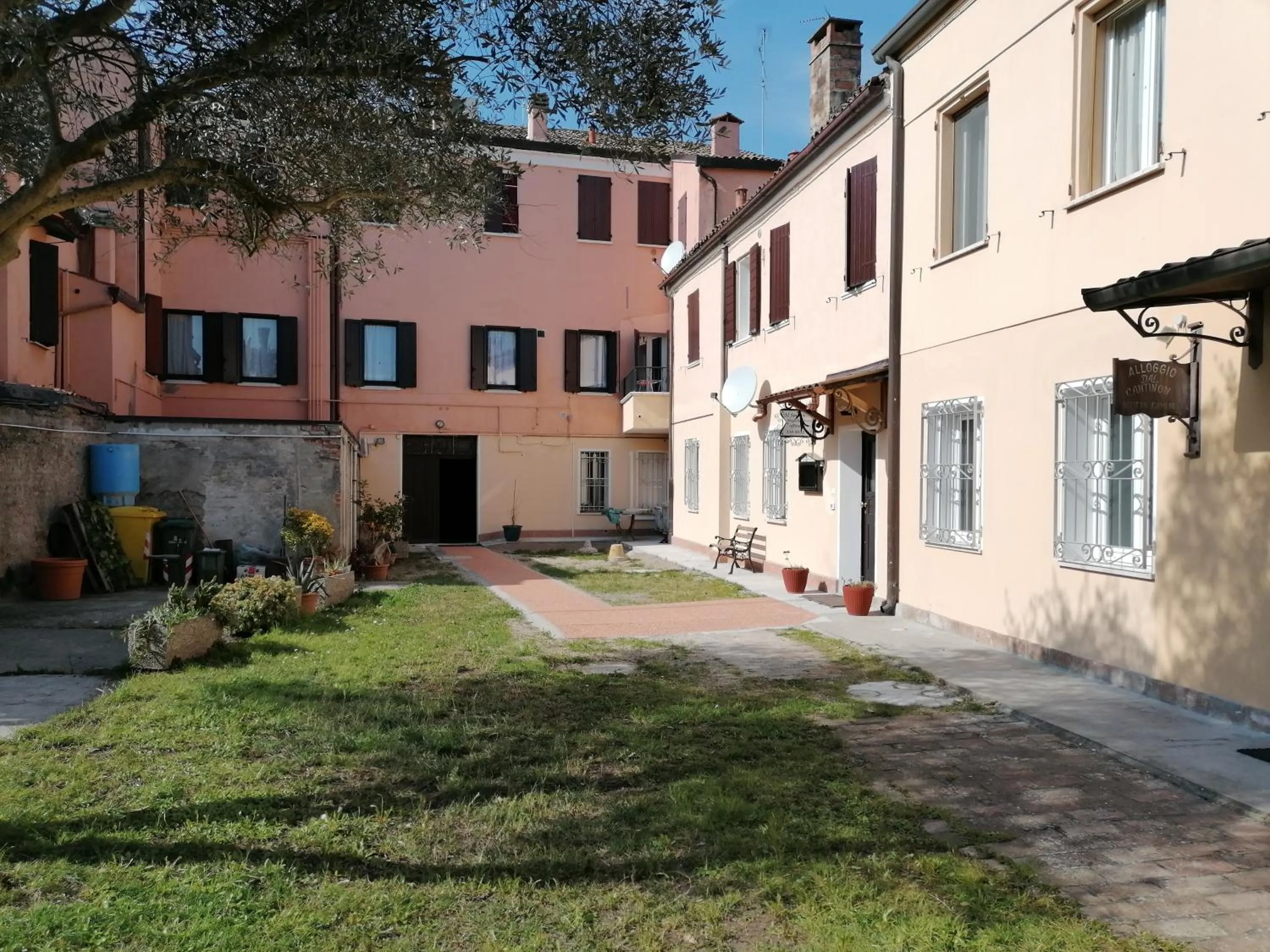 Garden in Al Souvenir