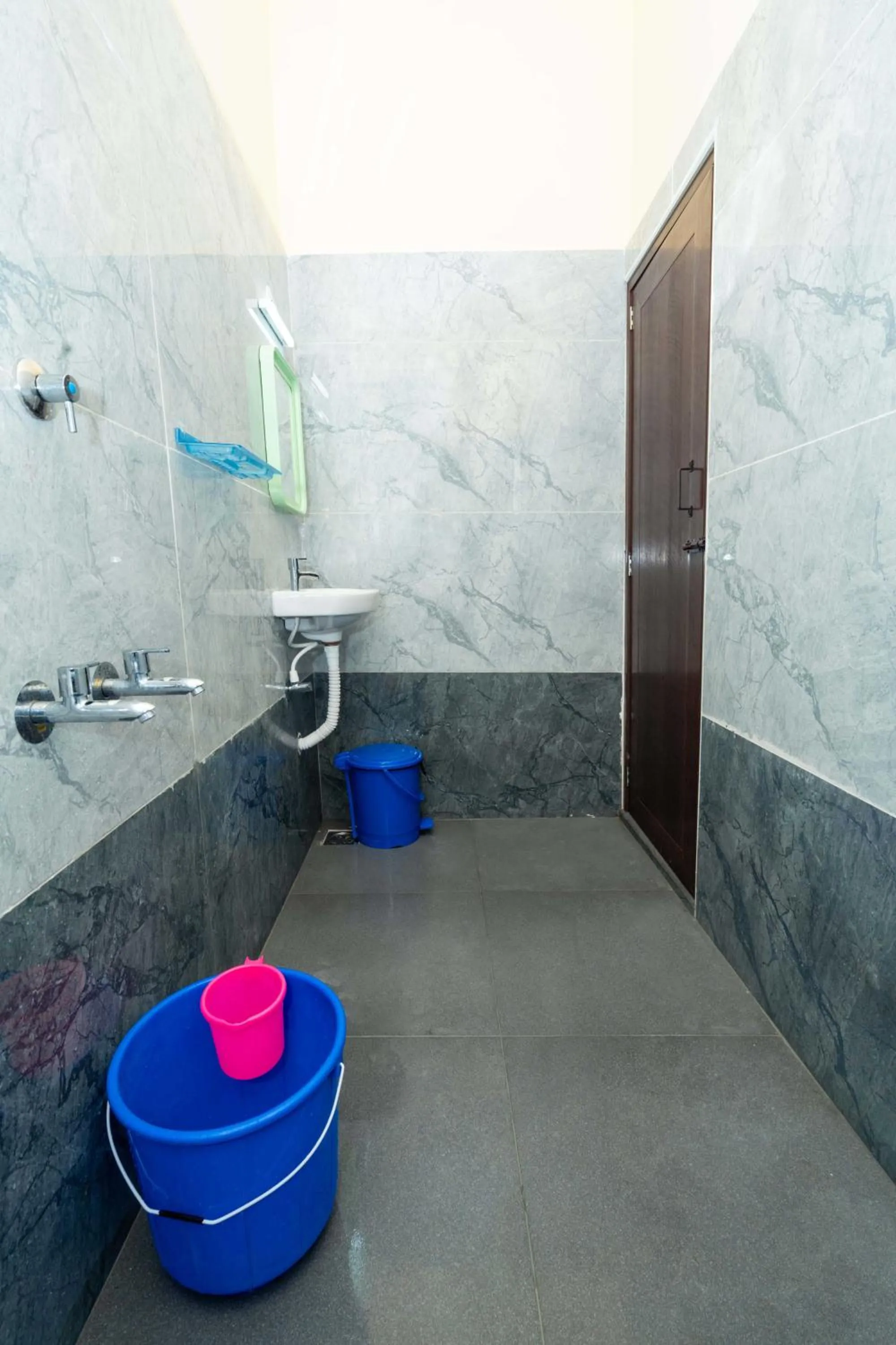 Bathroom in Hotel Amman Residency