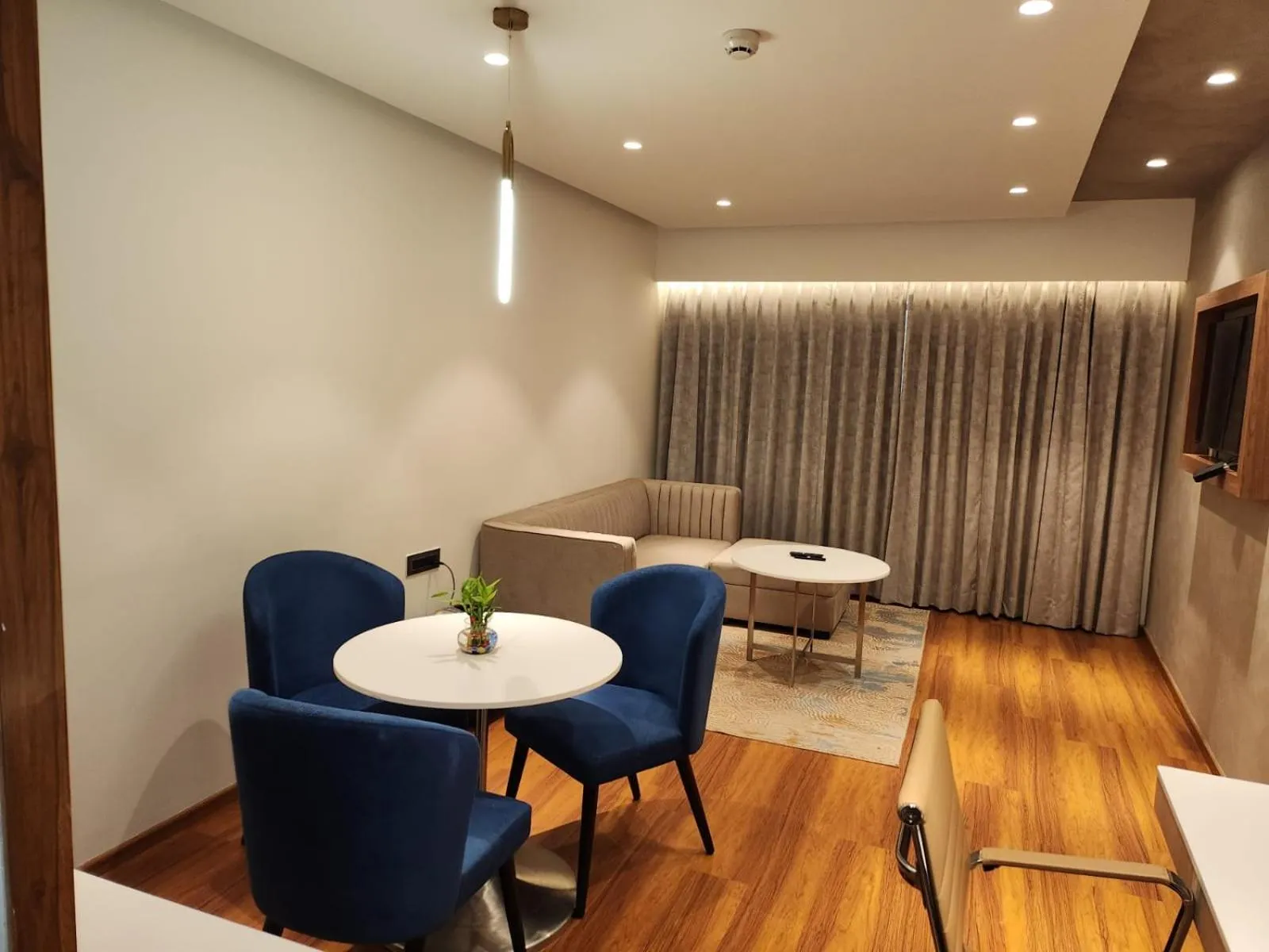 Seating area in The Central Park Hotel