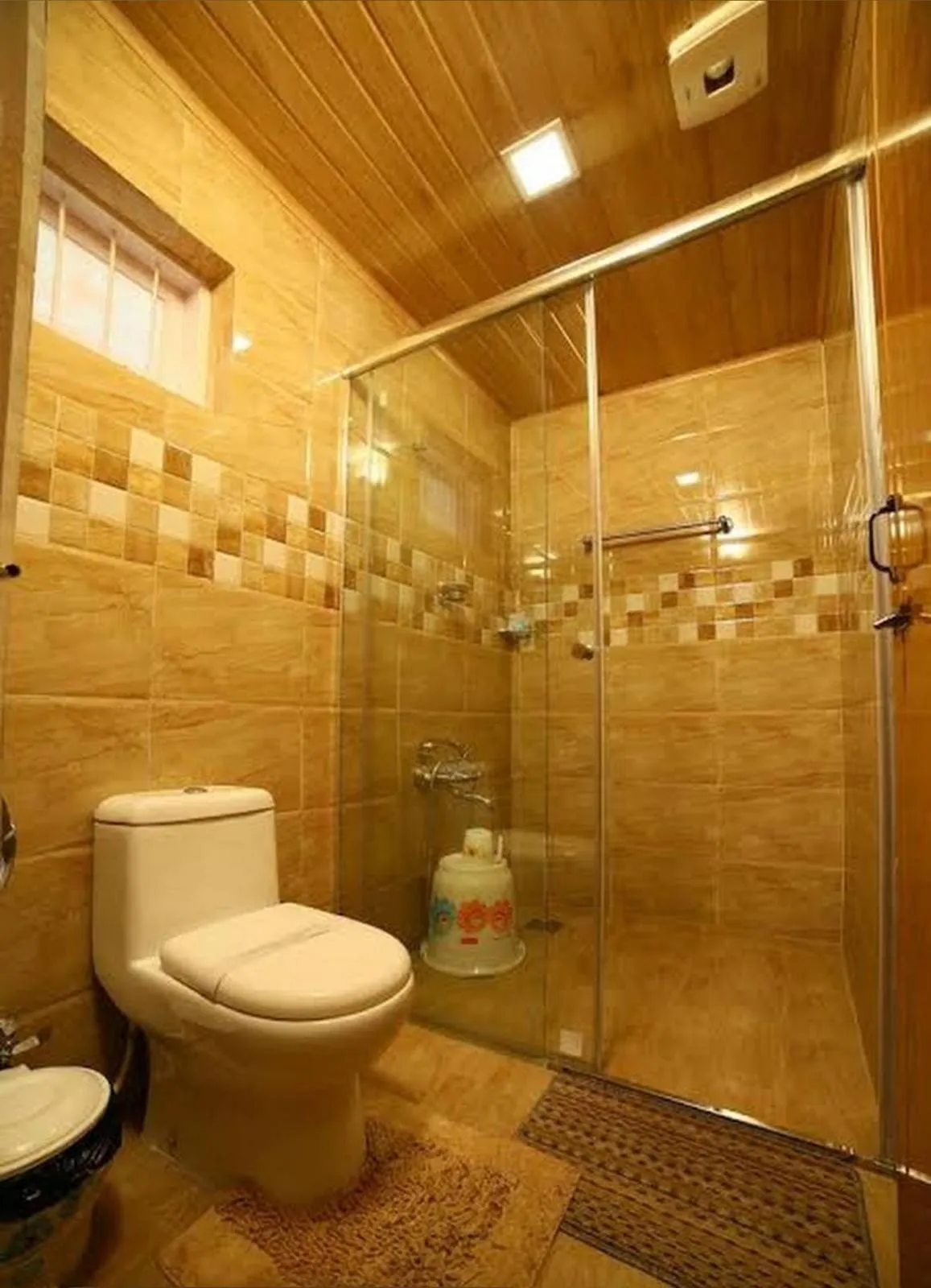 Bathroom in Holiday Heaven Munnar