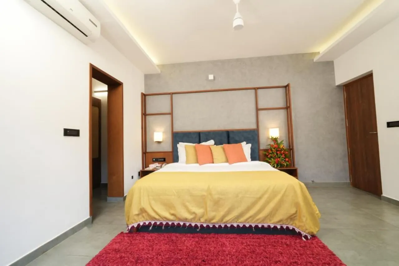 Photo of the whole room, Bed in Blanket Riverside Resort and Spa