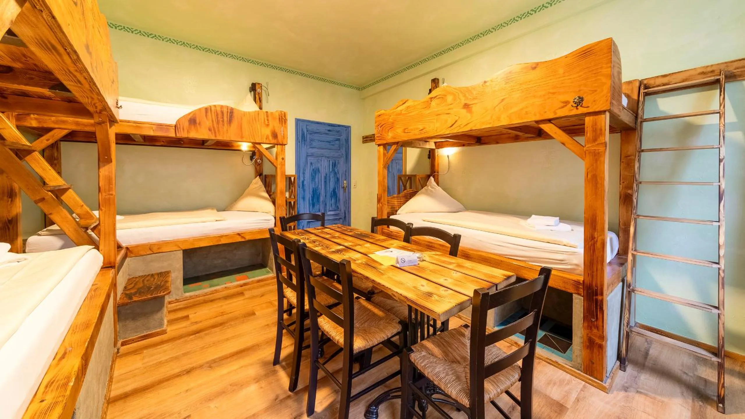 Photo of the whole room, Bed in Gästehaus Mezcalero