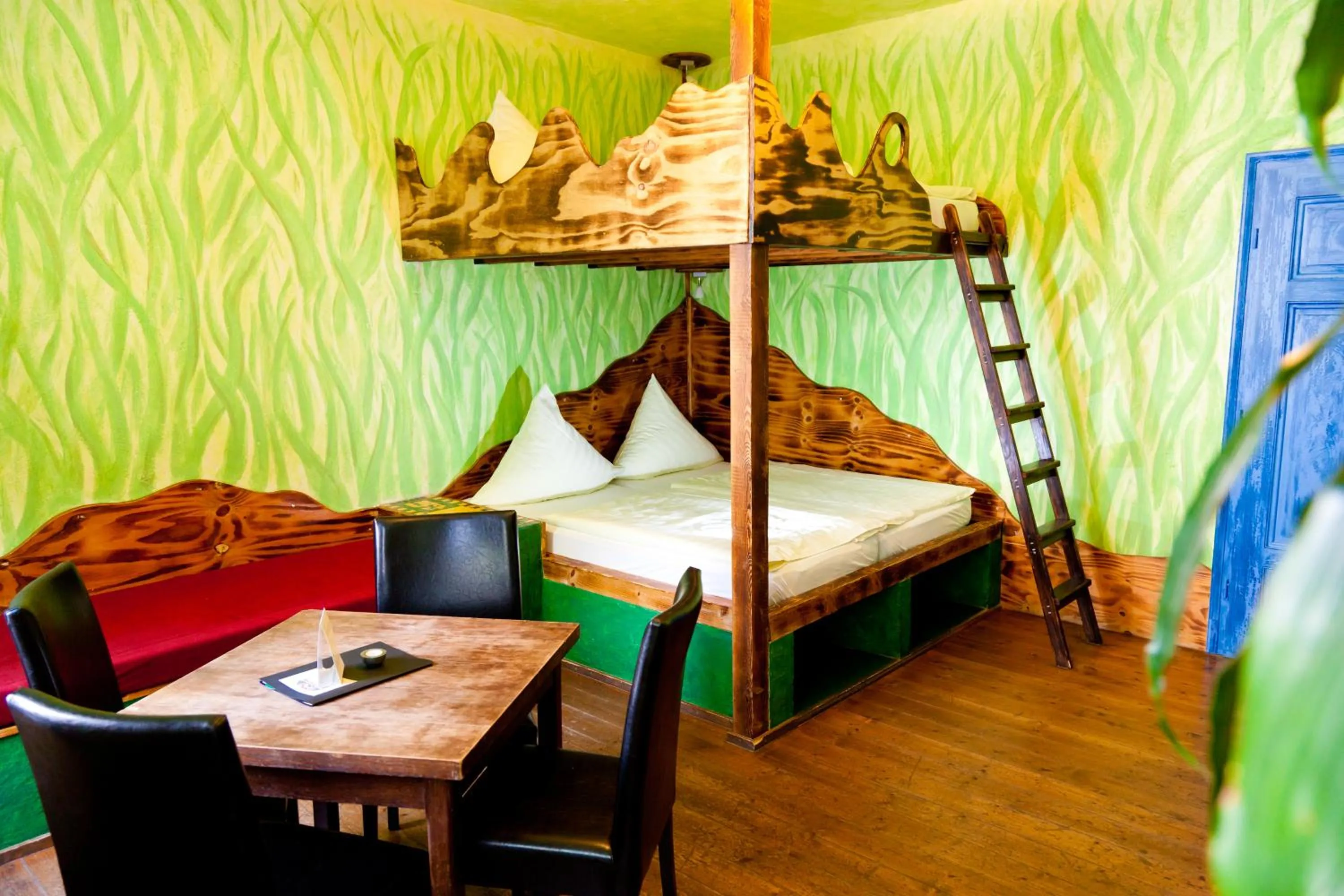 Photo of the whole room, Bed in Gästehaus Mezcalero