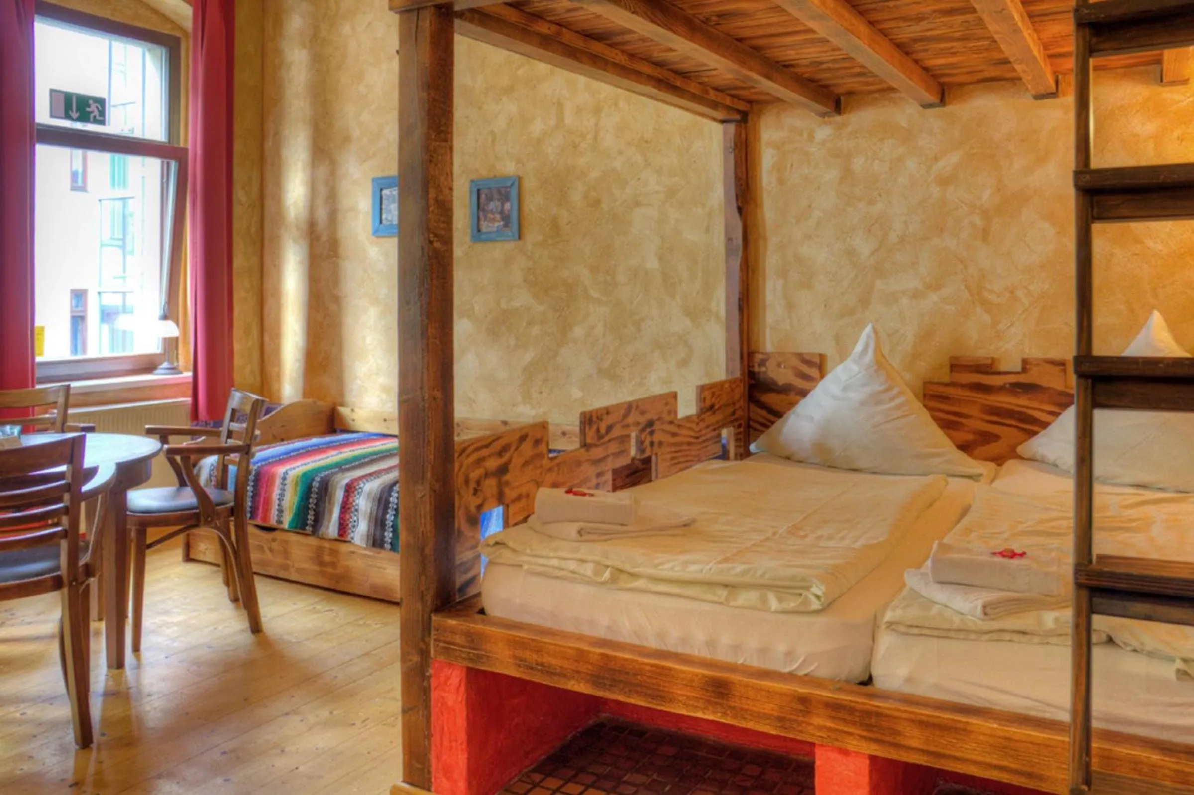 Day, Bed in Gästehaus Mezcalero