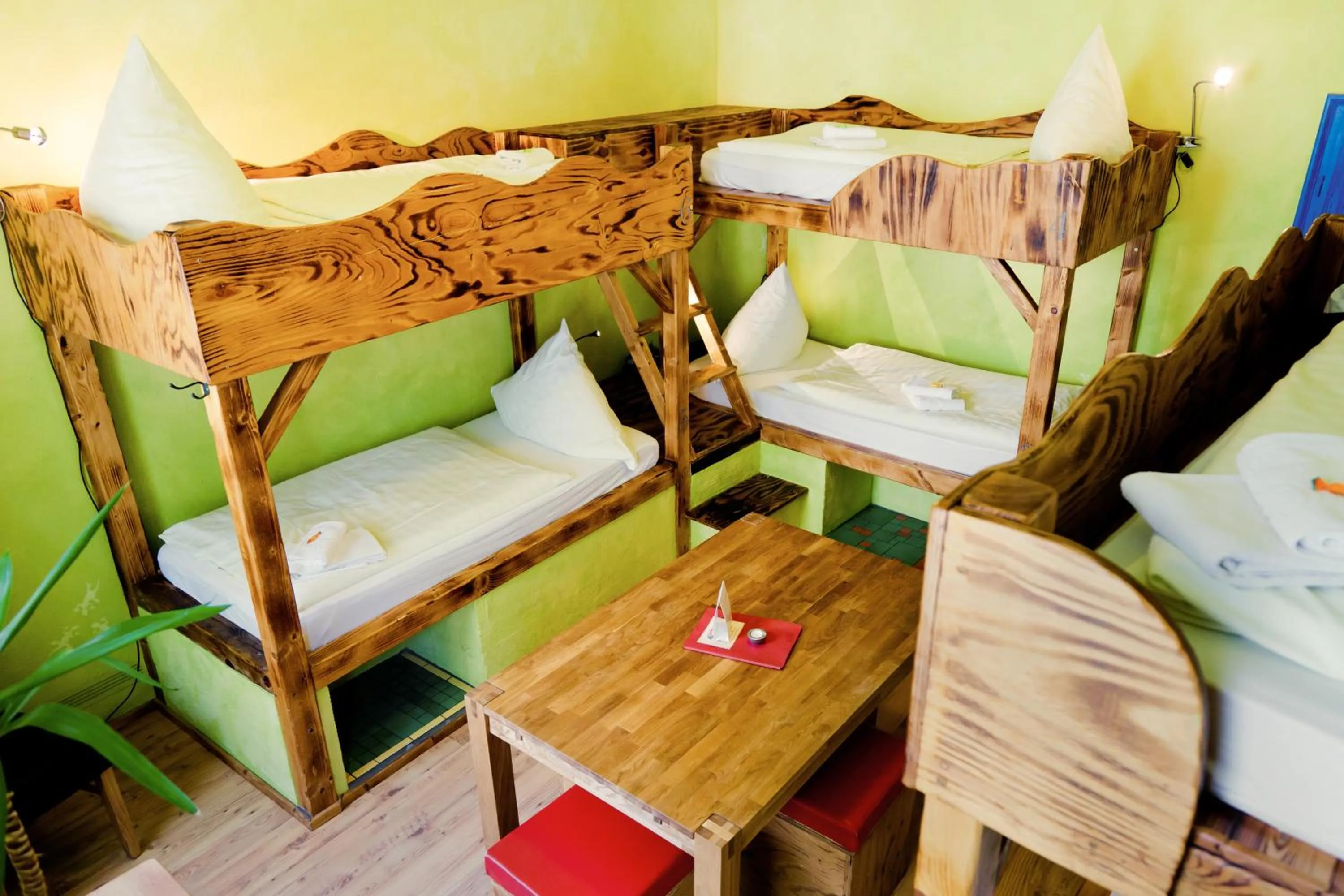 Photo of the whole room, Bed in Gästehaus Mezcalero