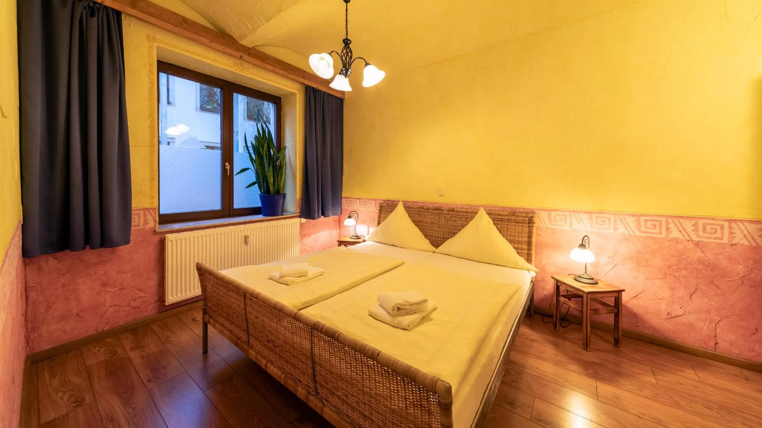 Photo of the whole room, Bed in Gästehaus Mezcalero