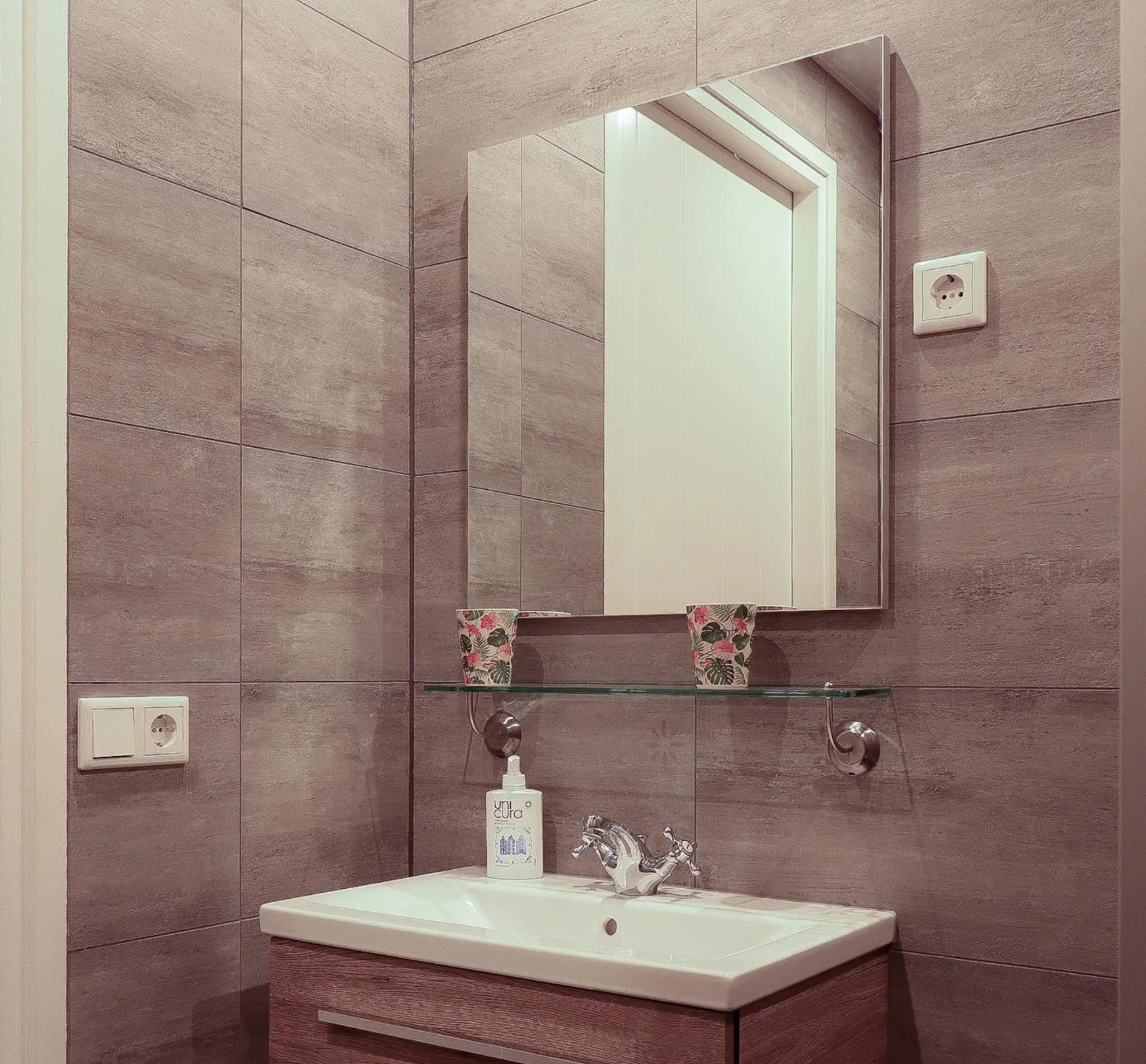 Bathroom in B&B Buutegeweun