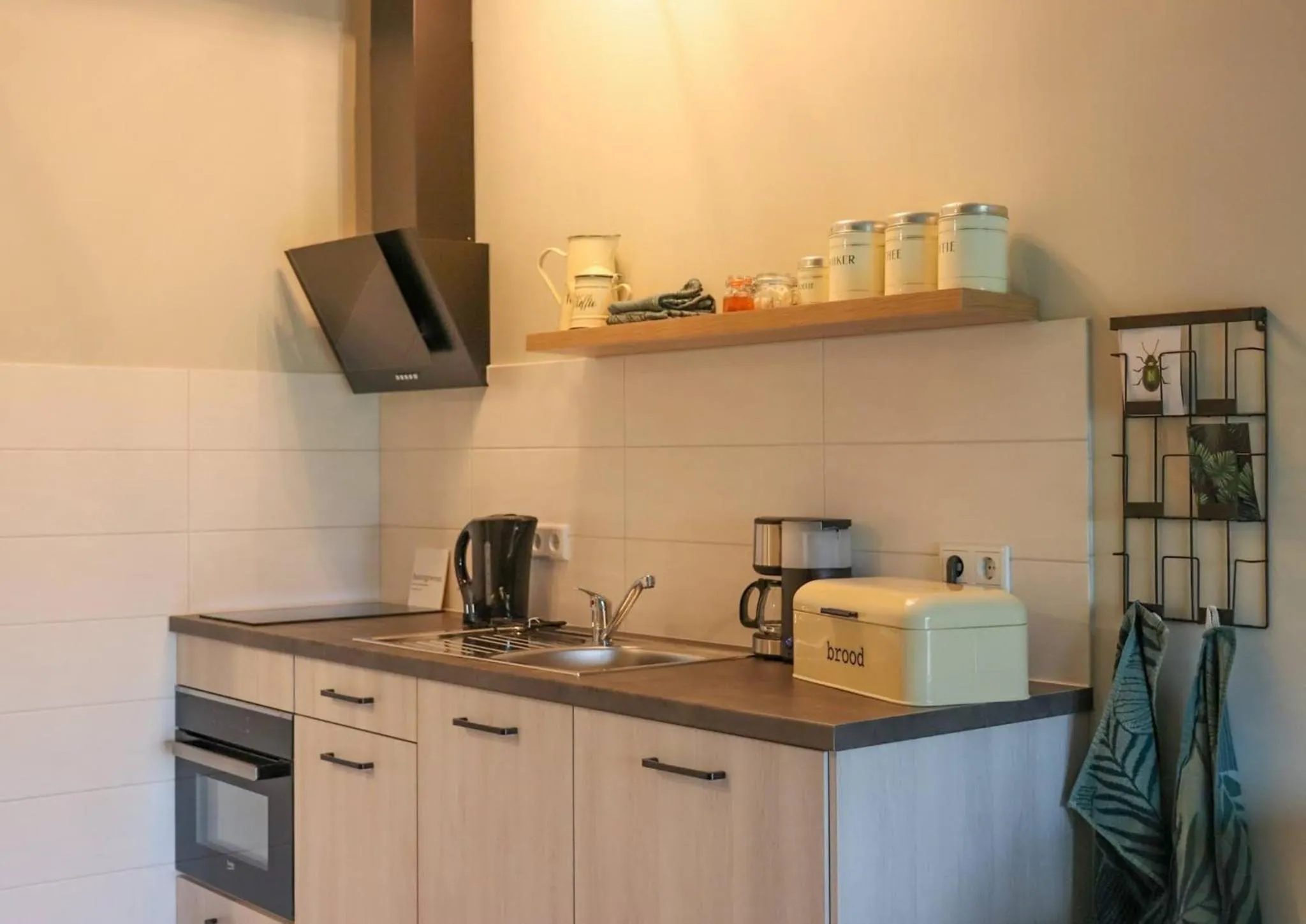 Kitchen or kitchenette in B&B Buutegeweun