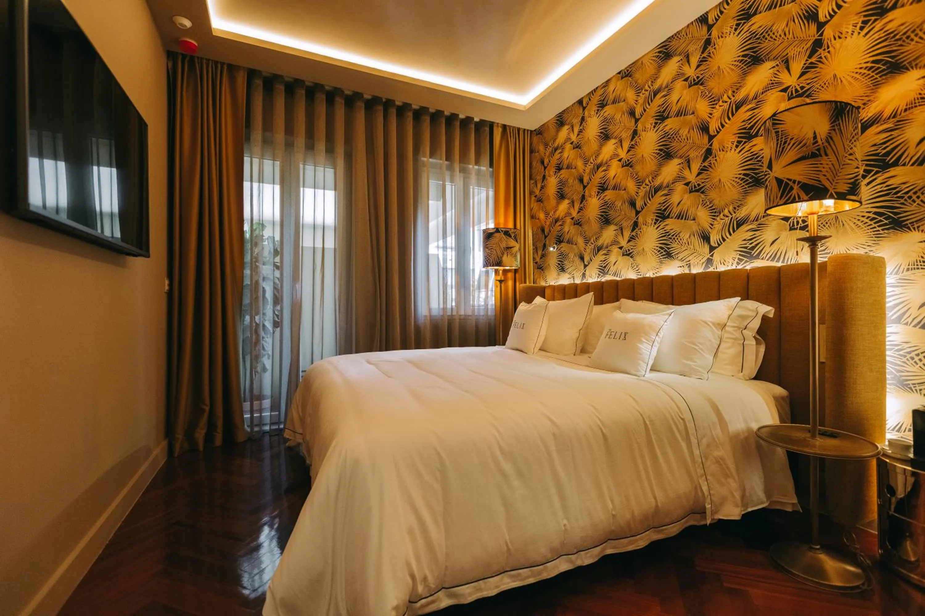 Bedroom, Bed in The Felix 10