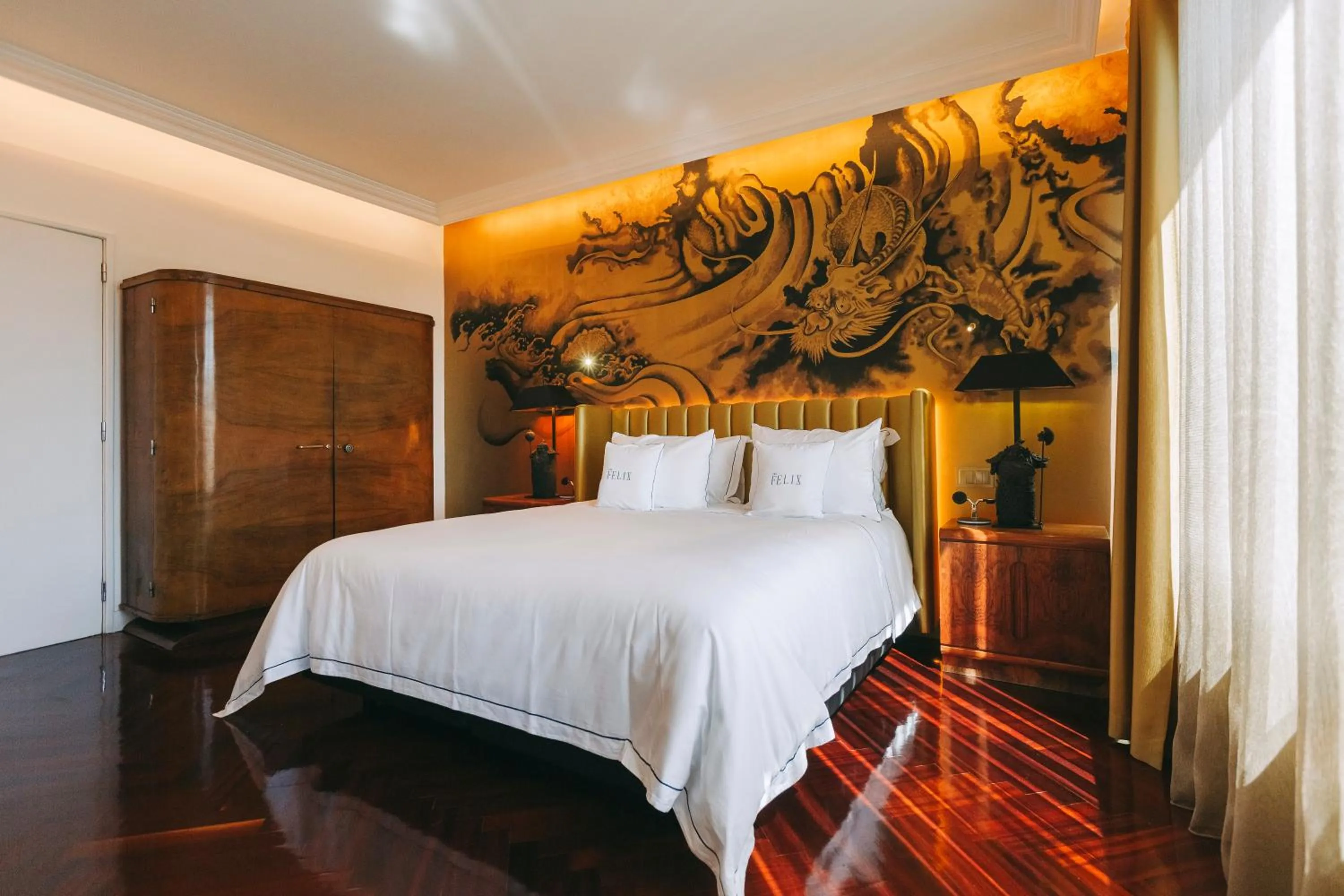 Bedroom, Bed in The Felix 10